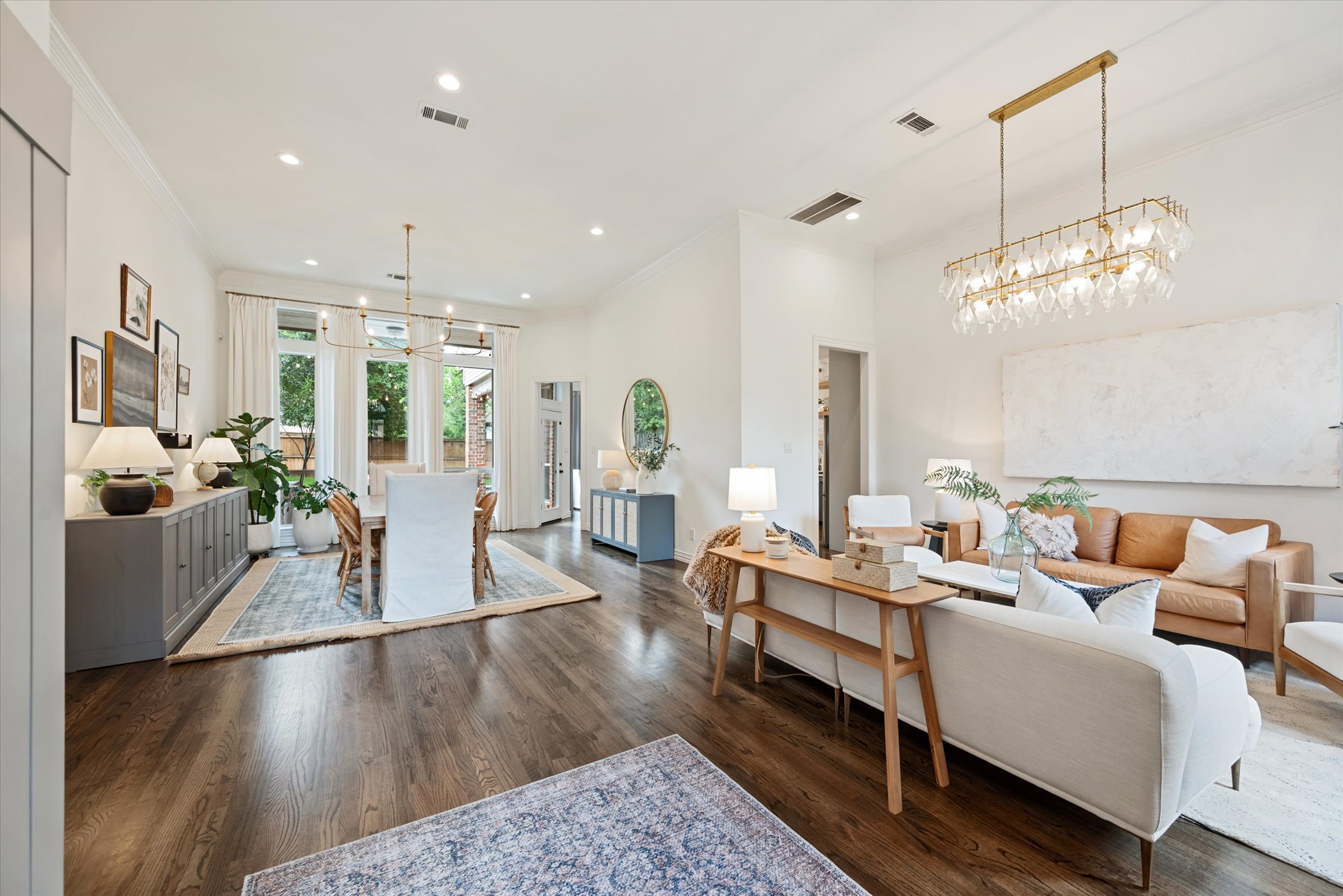 1005 Lake Forest Drive 