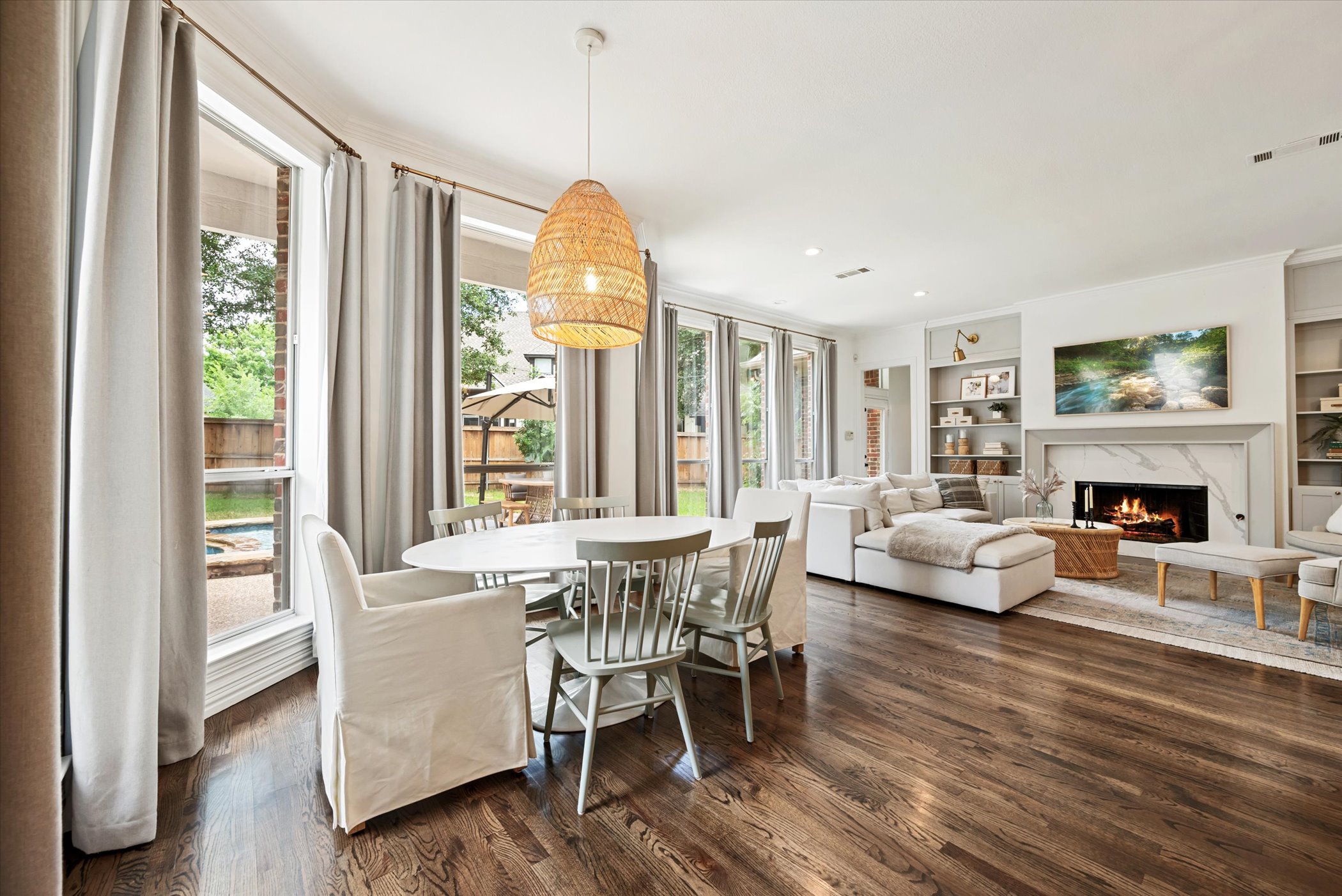 1005 Lake Forest Drive 
