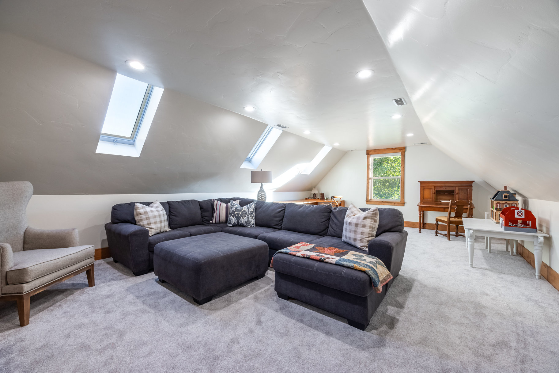 4315 E Lake Creek Farms Road 