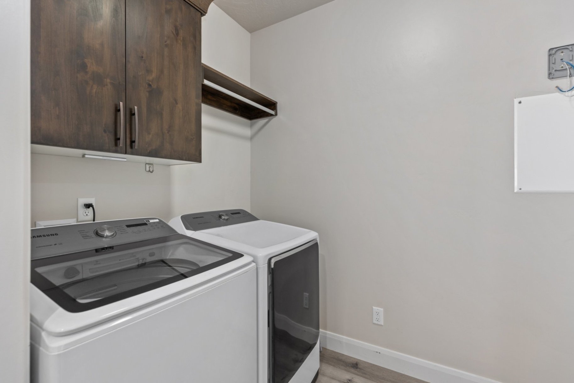 1867 W Grapevine 