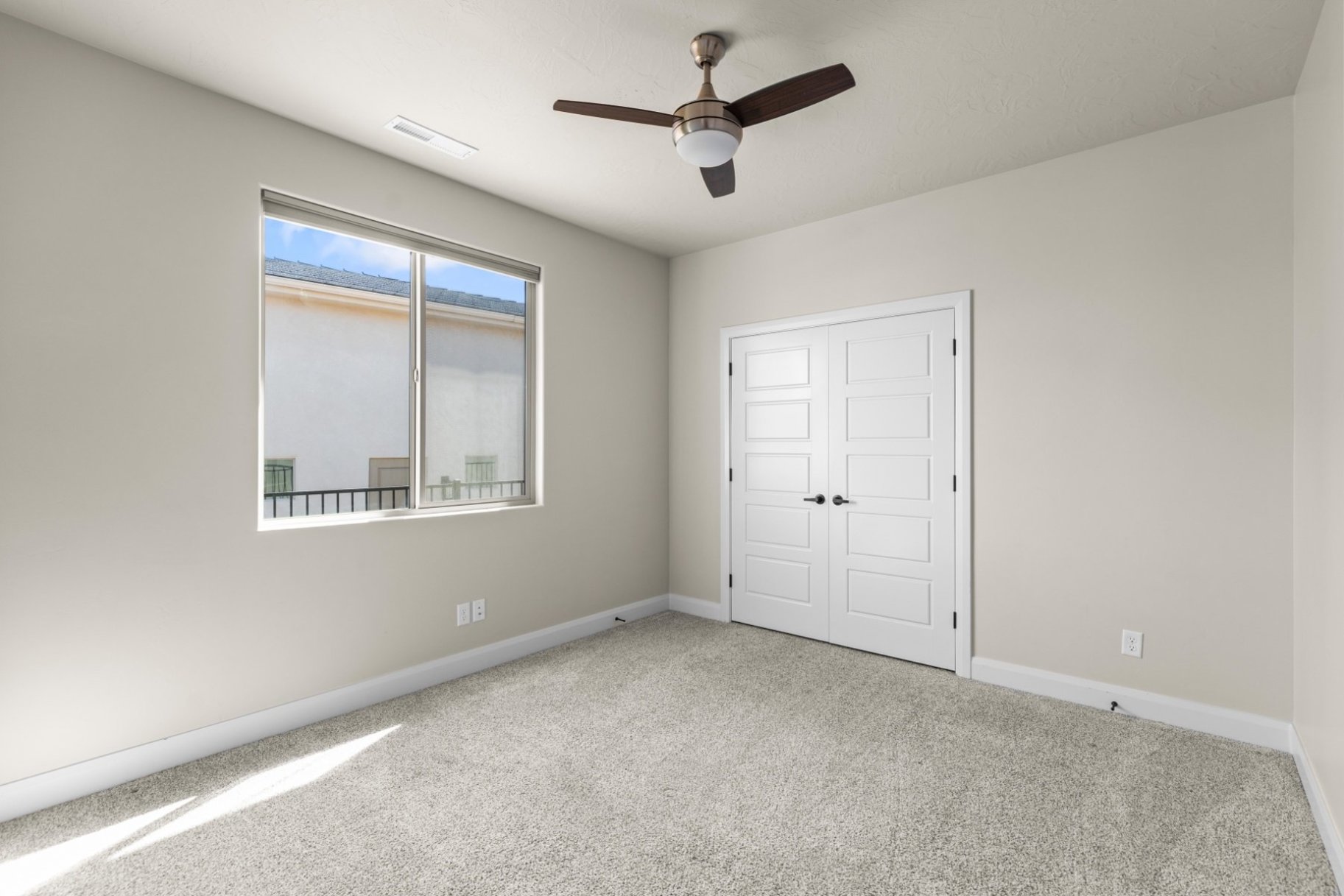 1867 W Grapevine 
