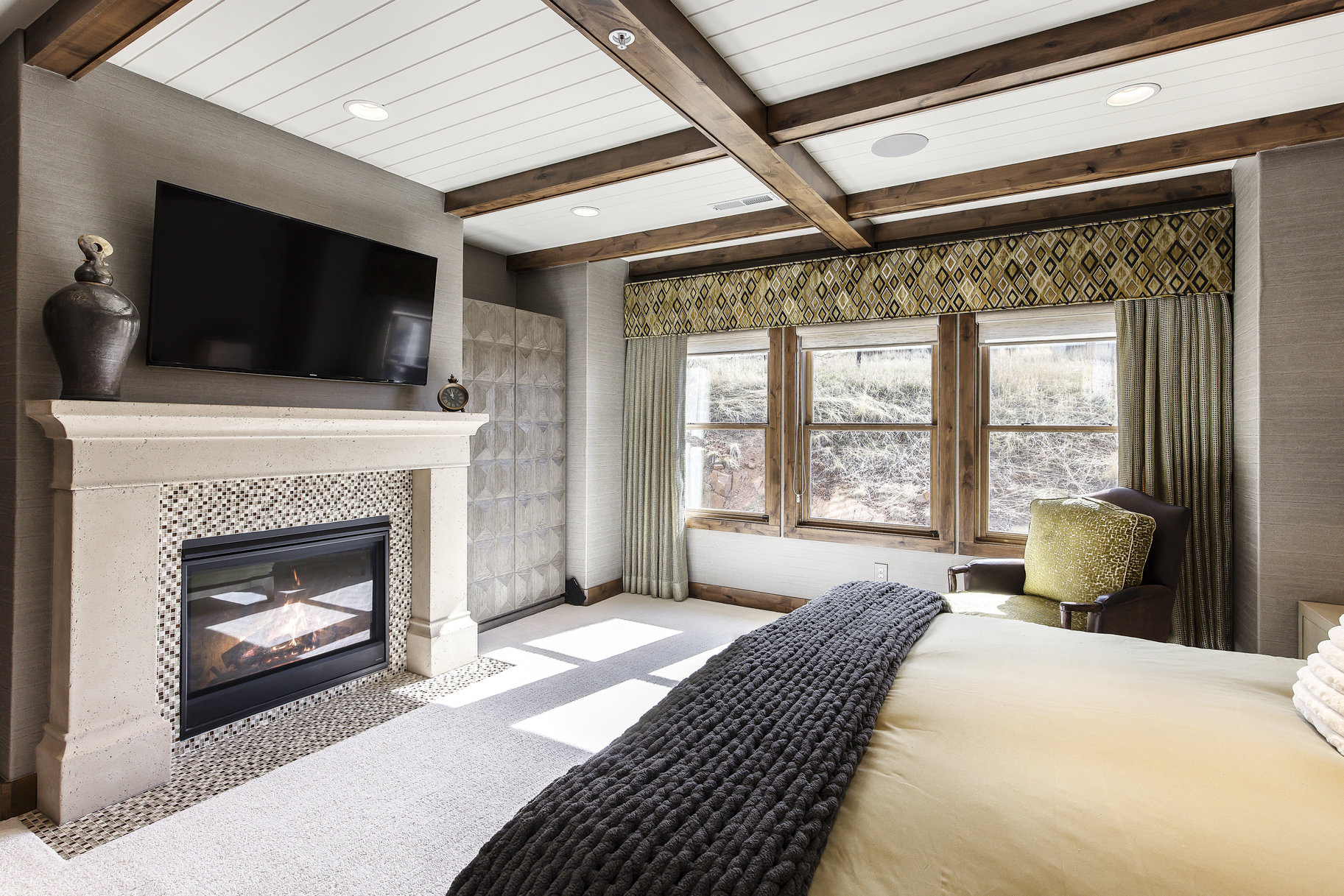 254 N Abajo Peak Way 