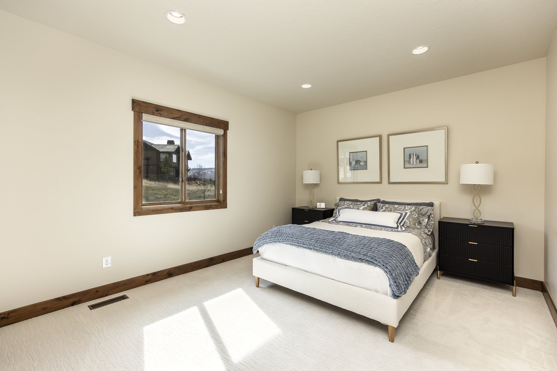 254 N Abajo Peak Way 