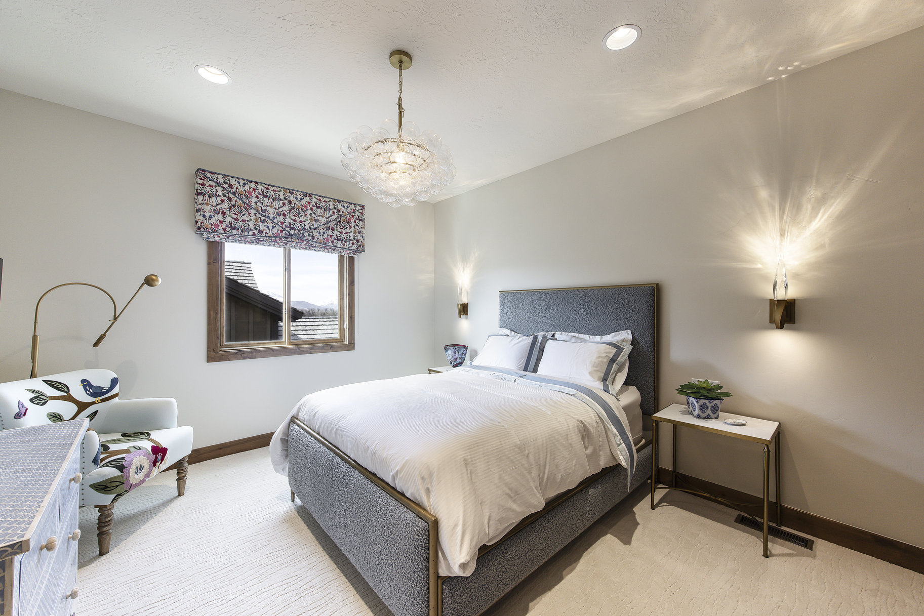 254 N Abajo Peak Way 