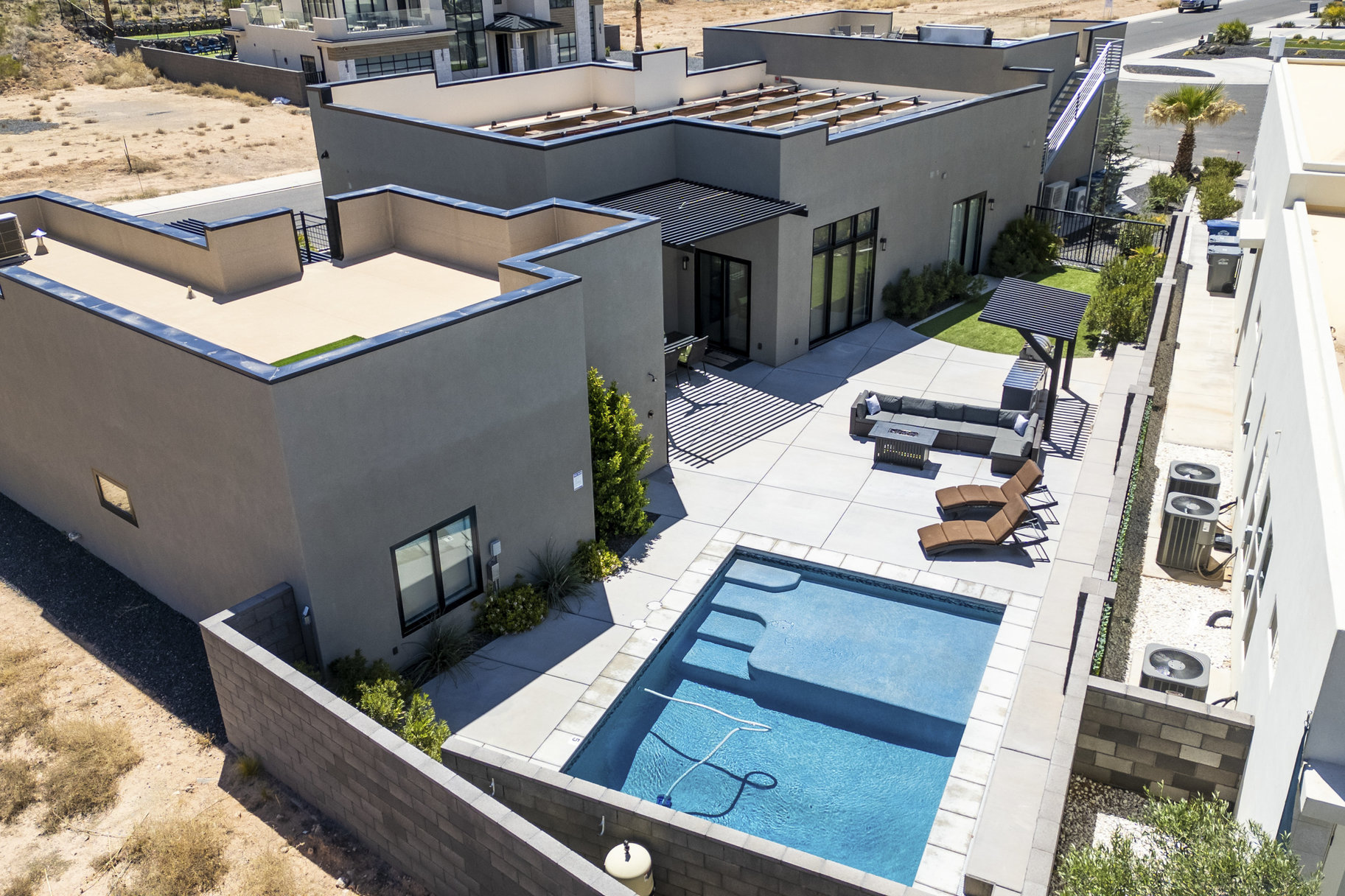 1450 W Torrey Pines Road 