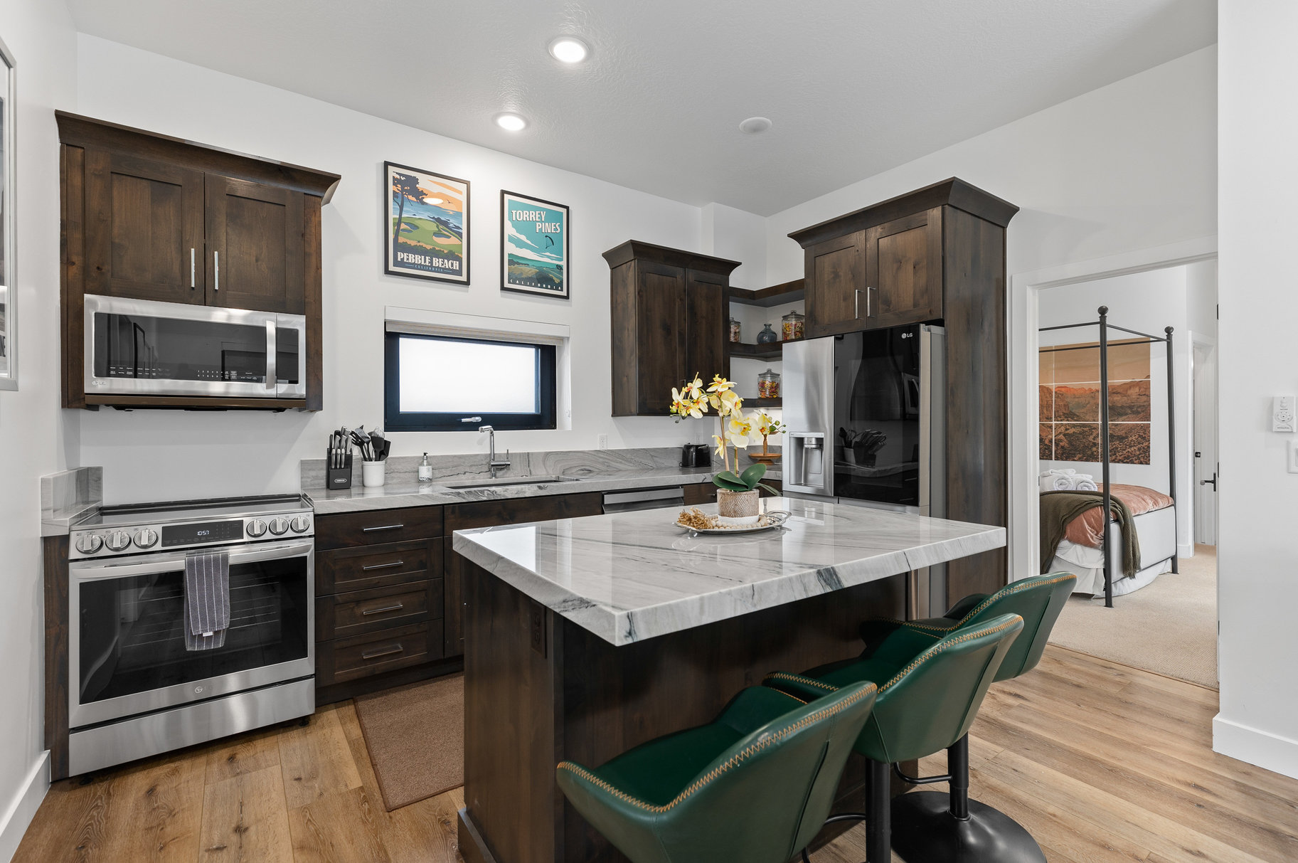 1450 W Torrey Pines Road 