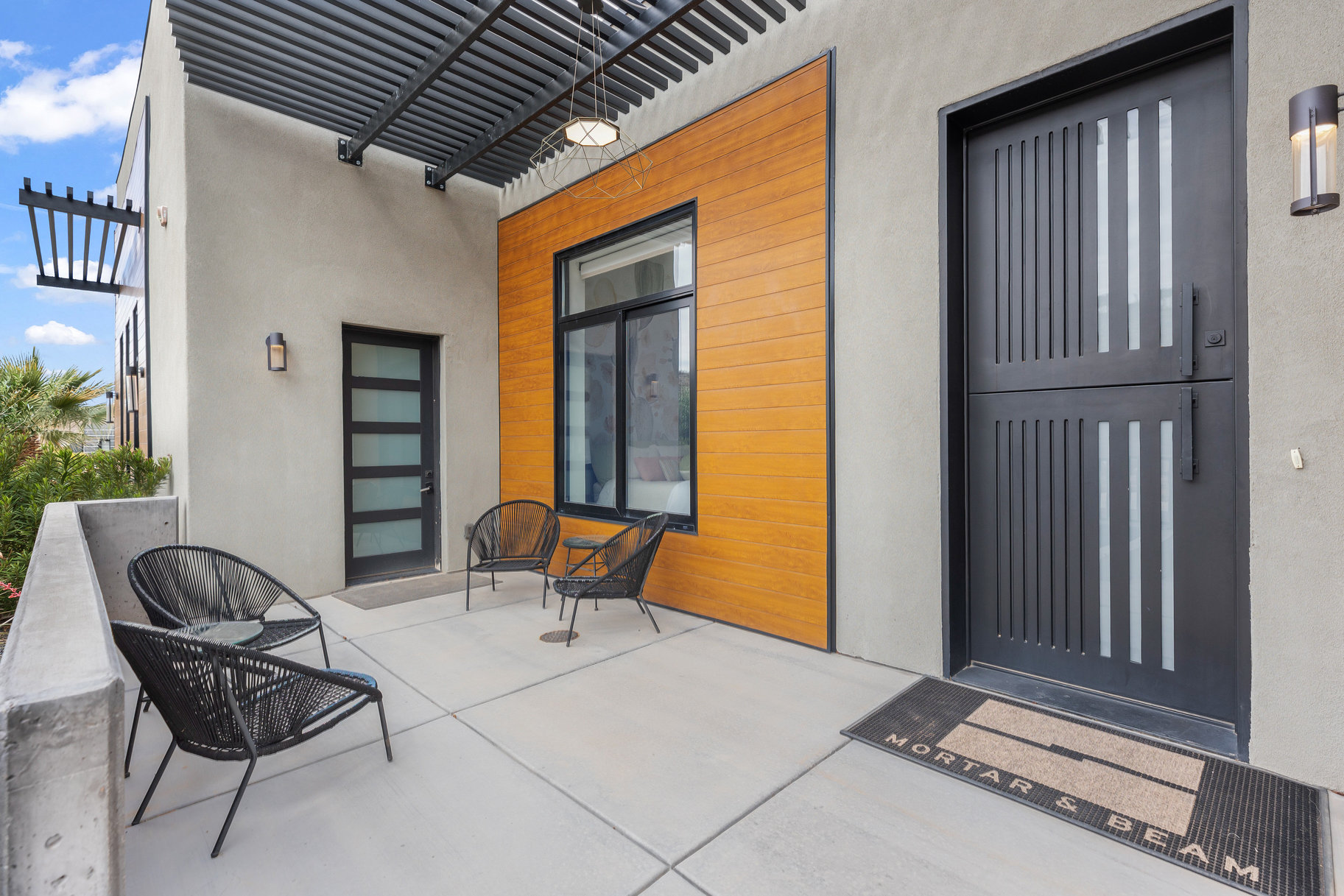 1450 W Torrey Pines Road 