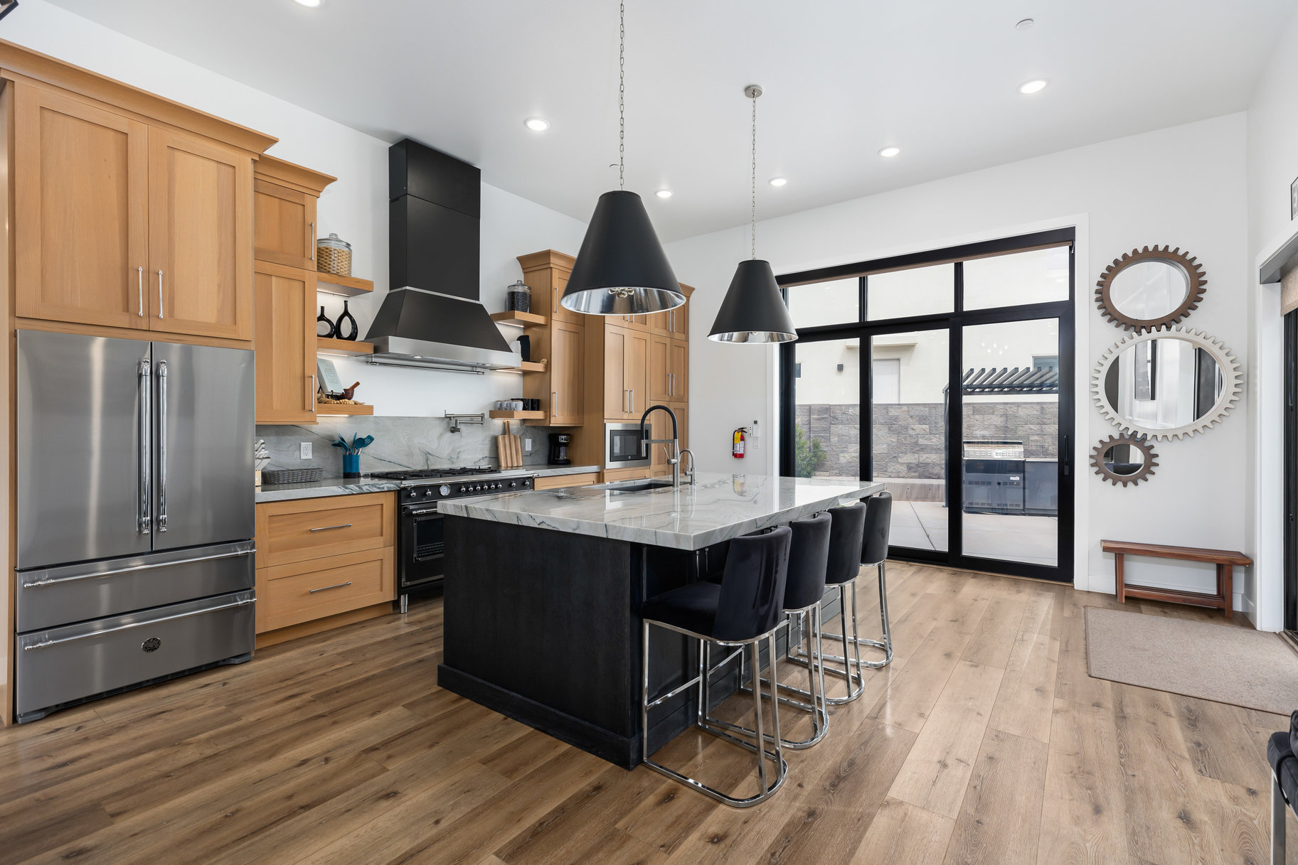 1450 W Torrey Pines Road 