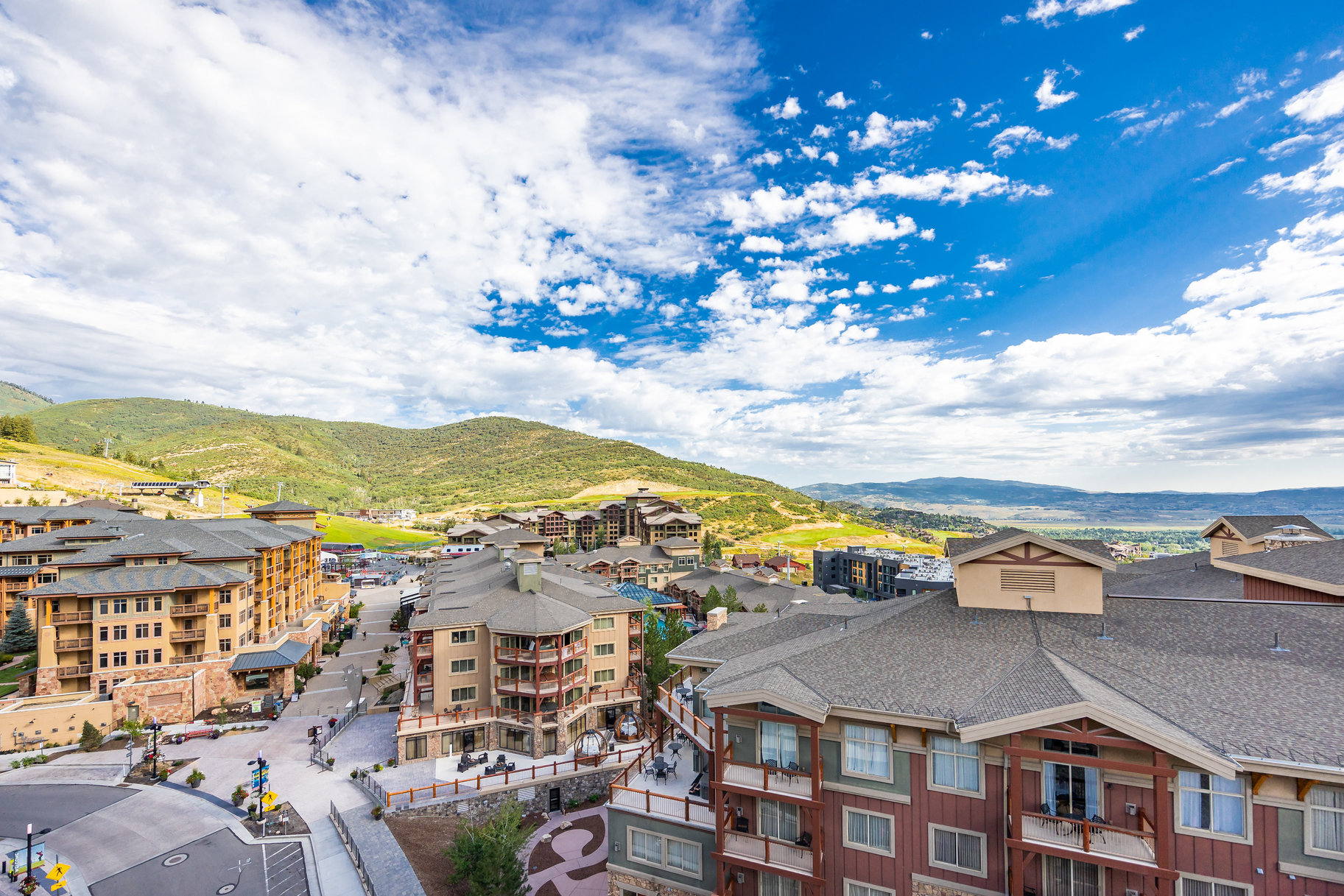 2417 W High Mountain Road 2416