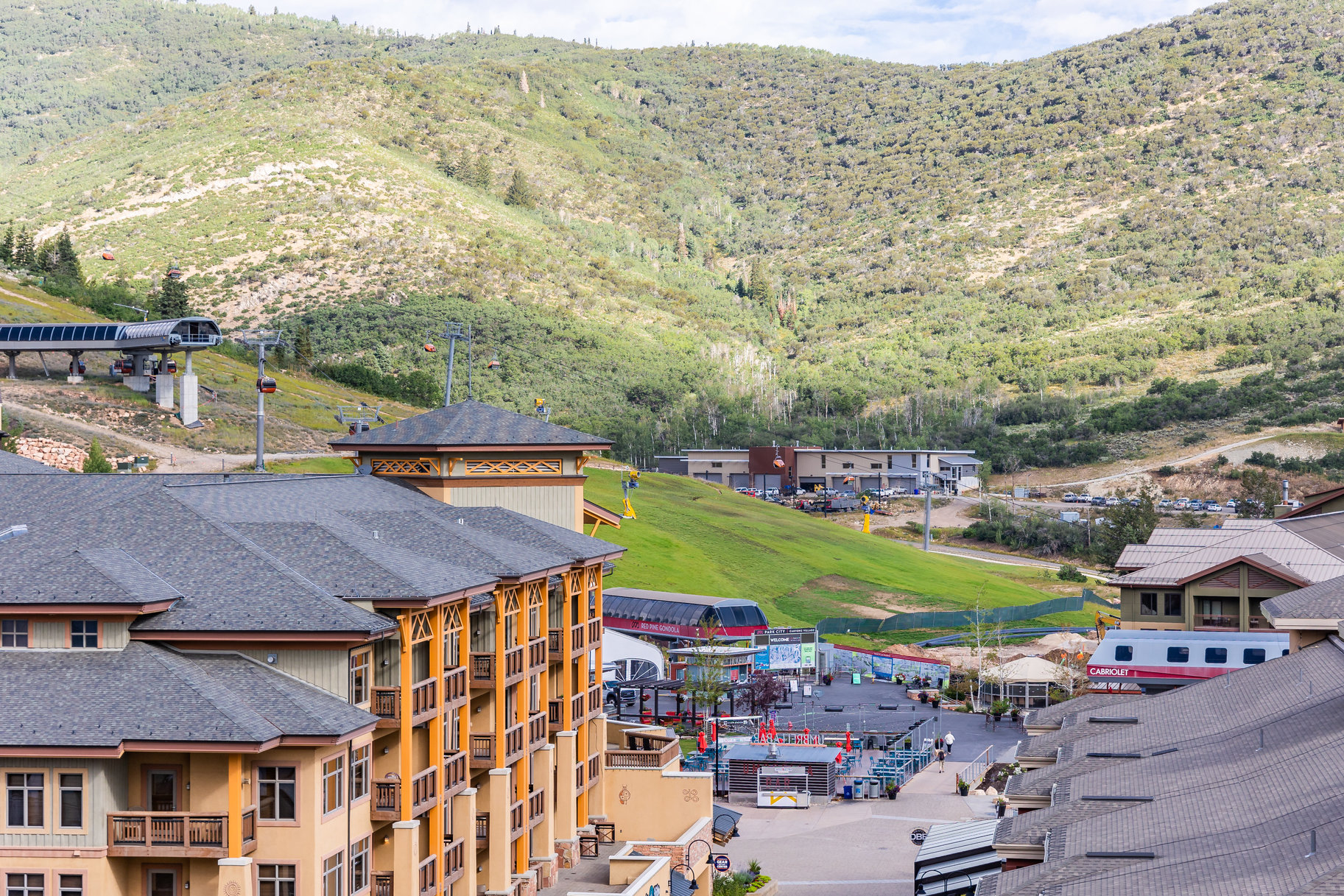 2417 W High Mountain Road 2416