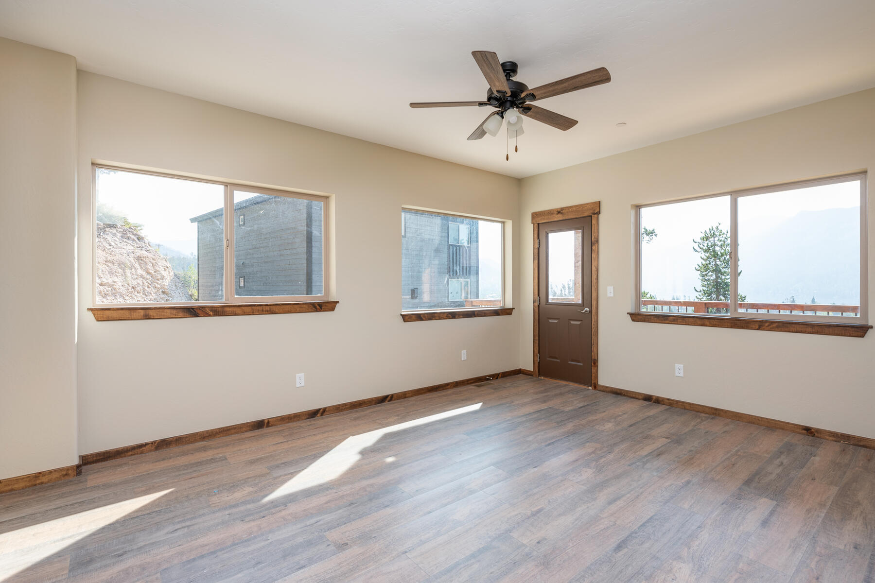 255 Shadow View Ln. 