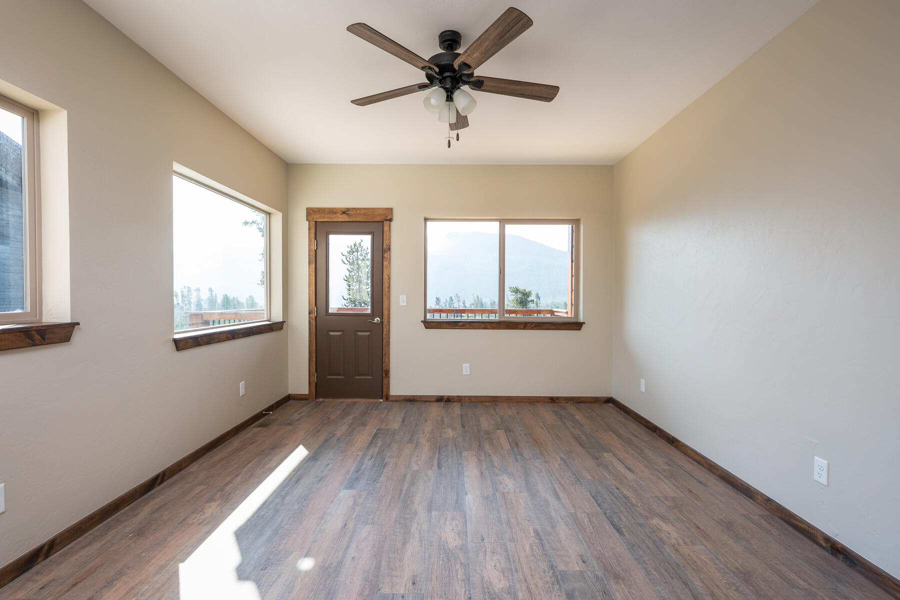 255 Shadow View Ln. 