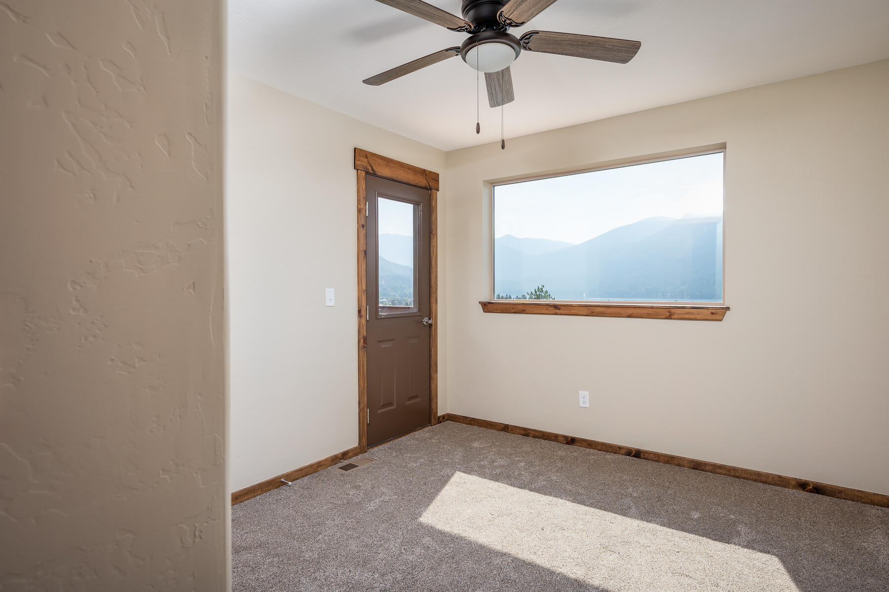 255 Shadow View Ln. 