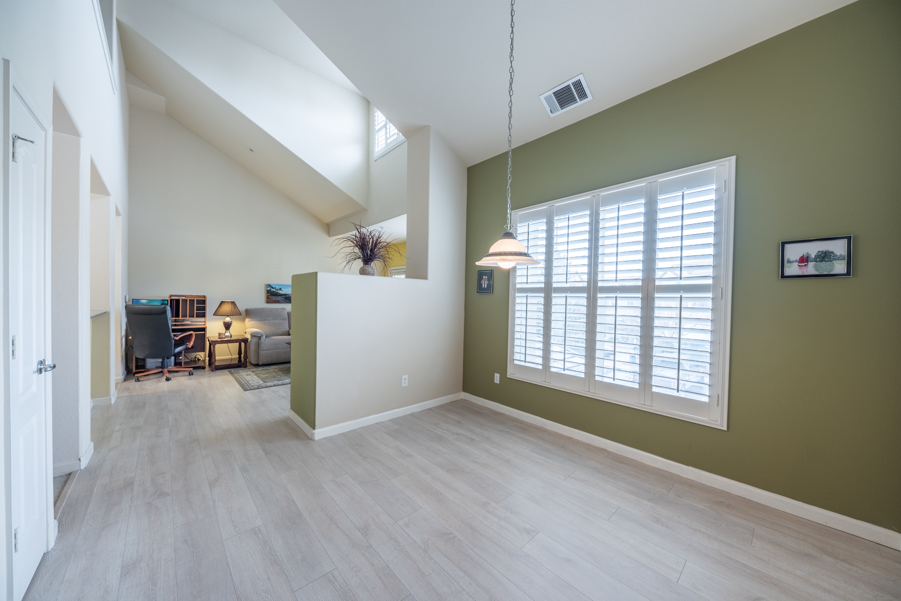 9050 Double R Blvd #622