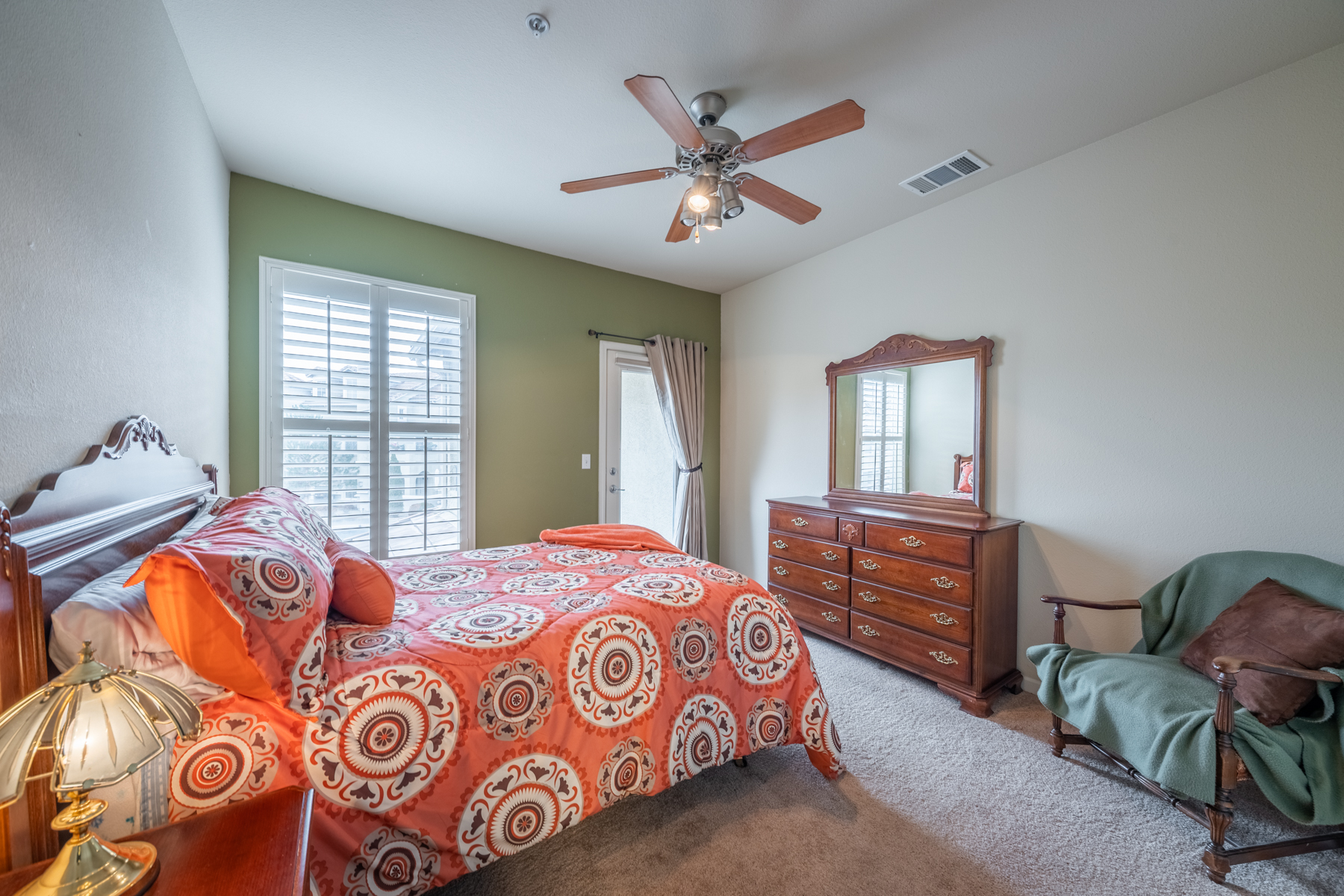 9050 Double R Blvd #622