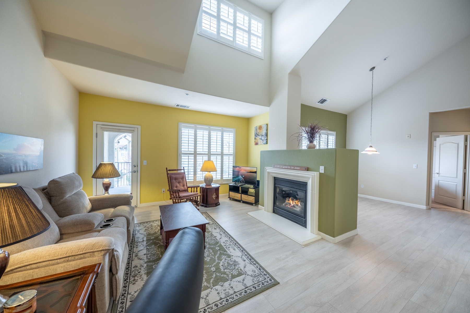 9050 Double R Blvd #622