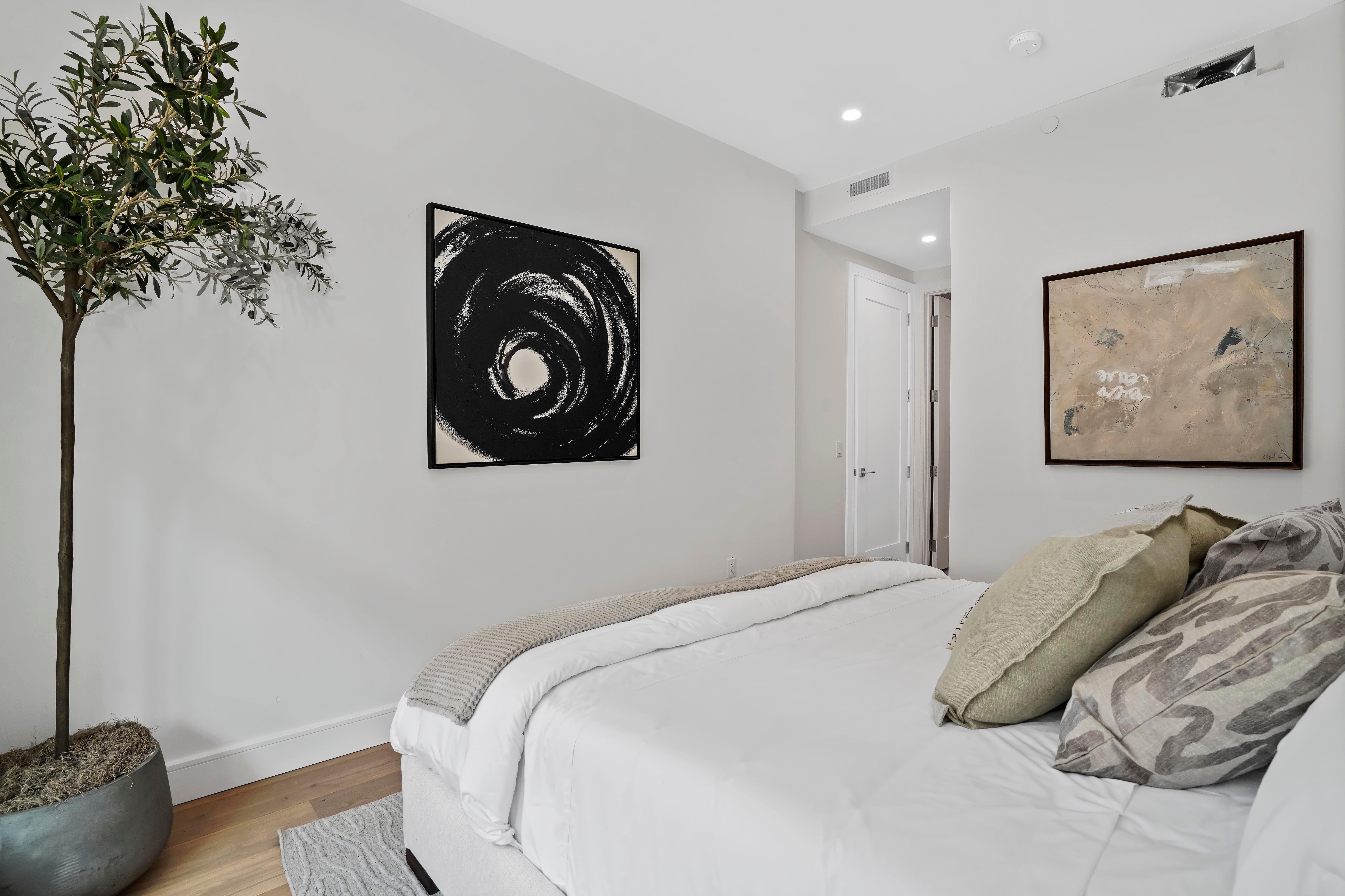 1712 10th Ave. 1c 