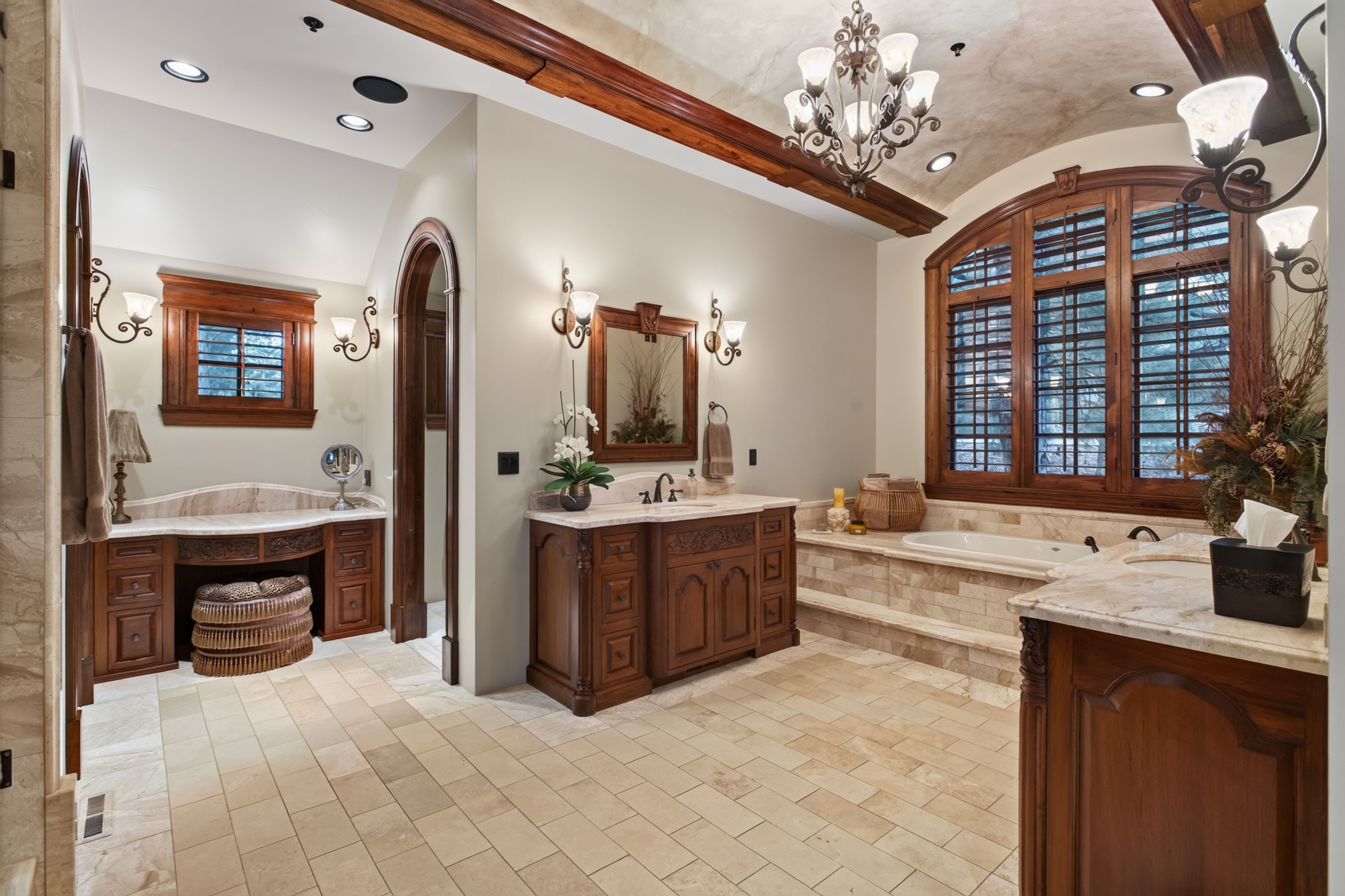 1125 Northwood Court