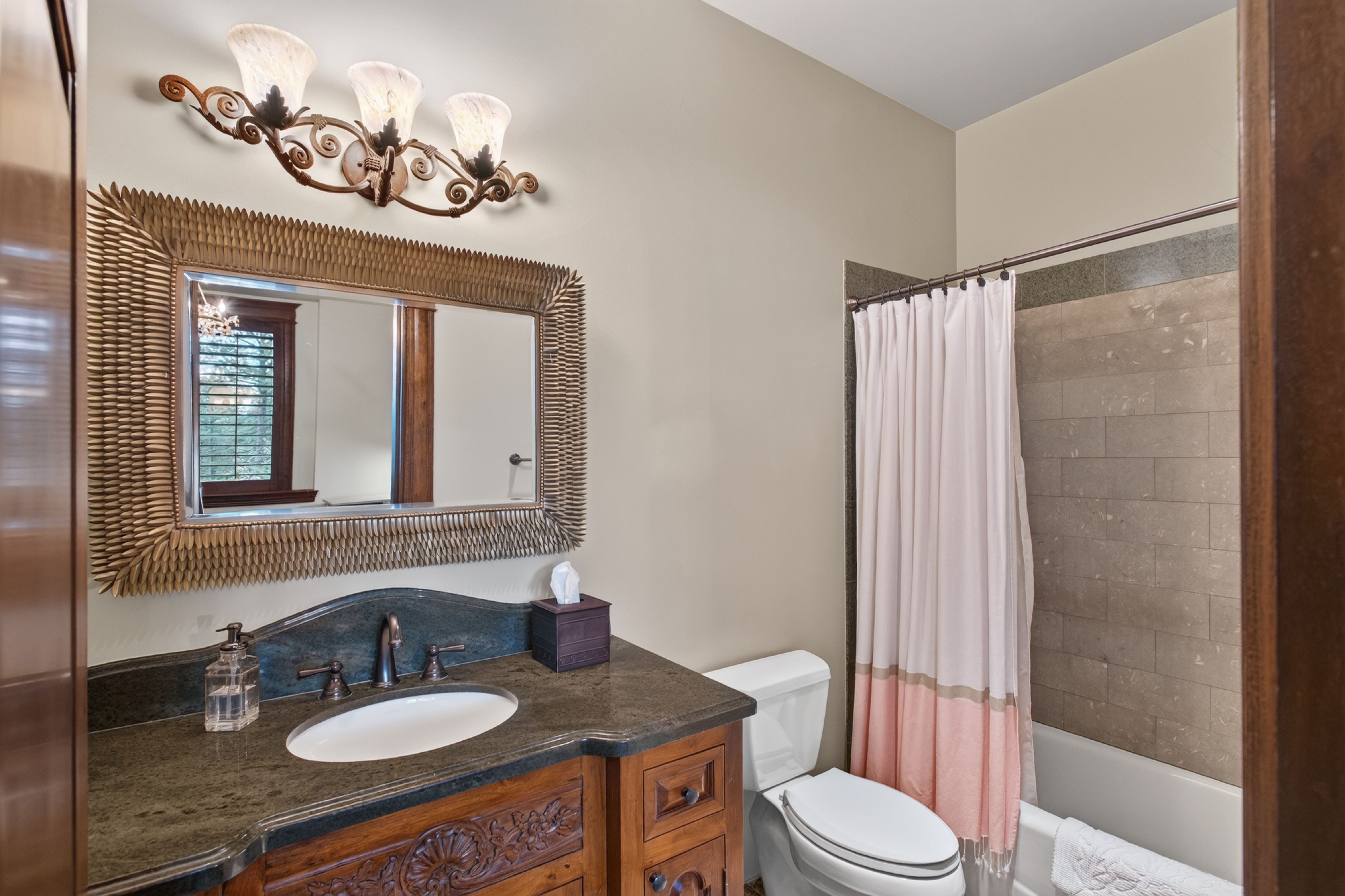 1125 Northwood Court