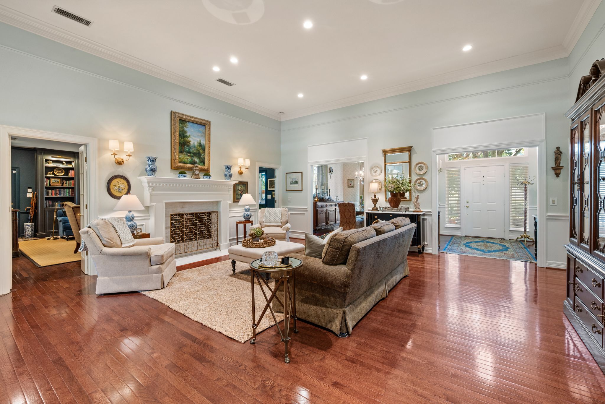 1104 Garry Lynne Drive 