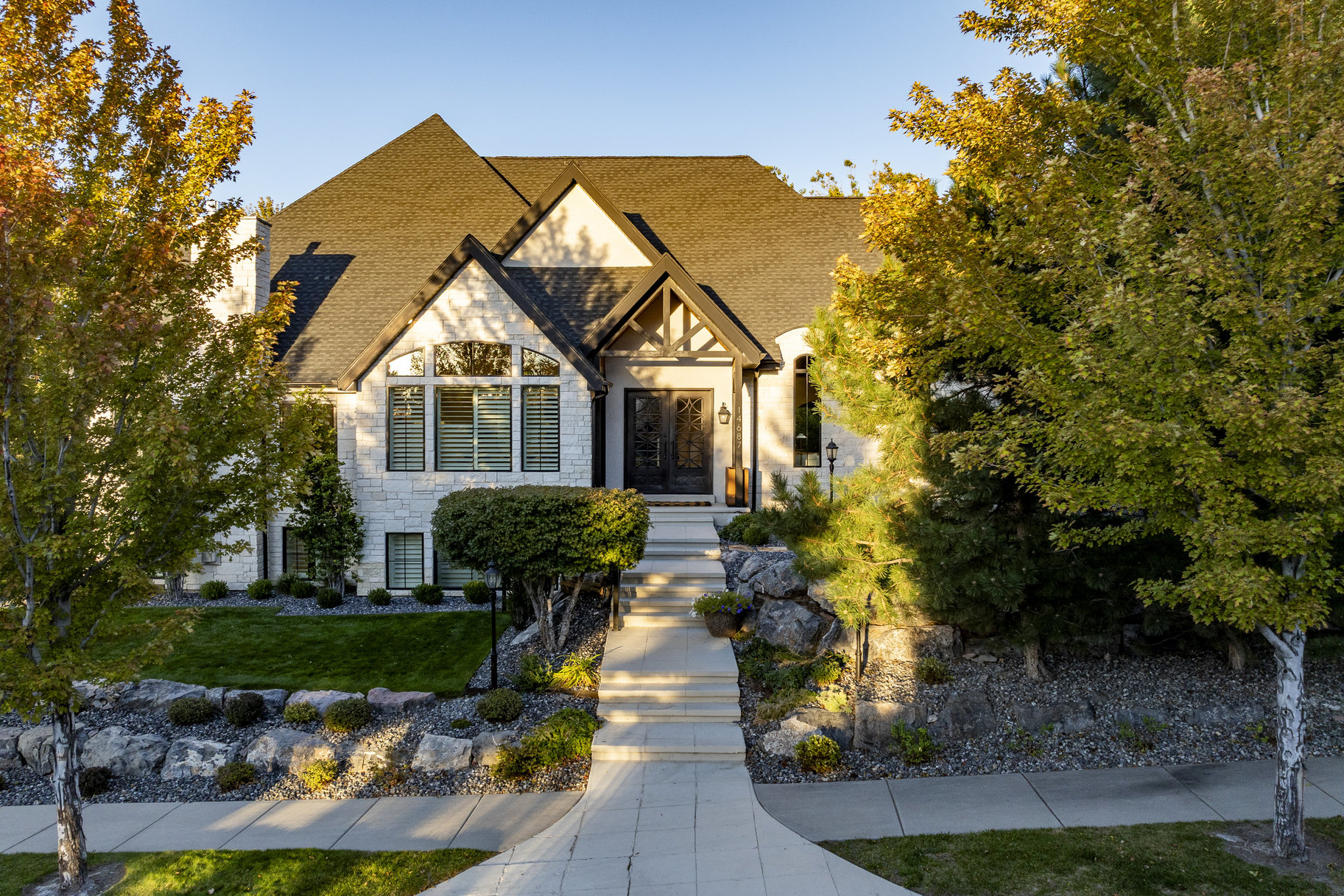 14687 S Nestled Cove