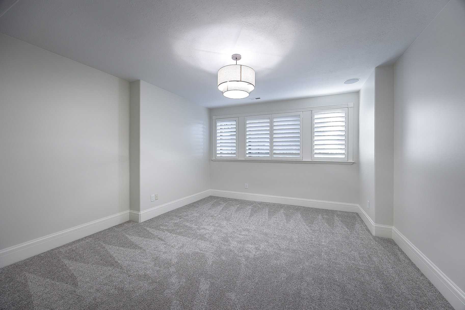 14687 S Nestled Cove