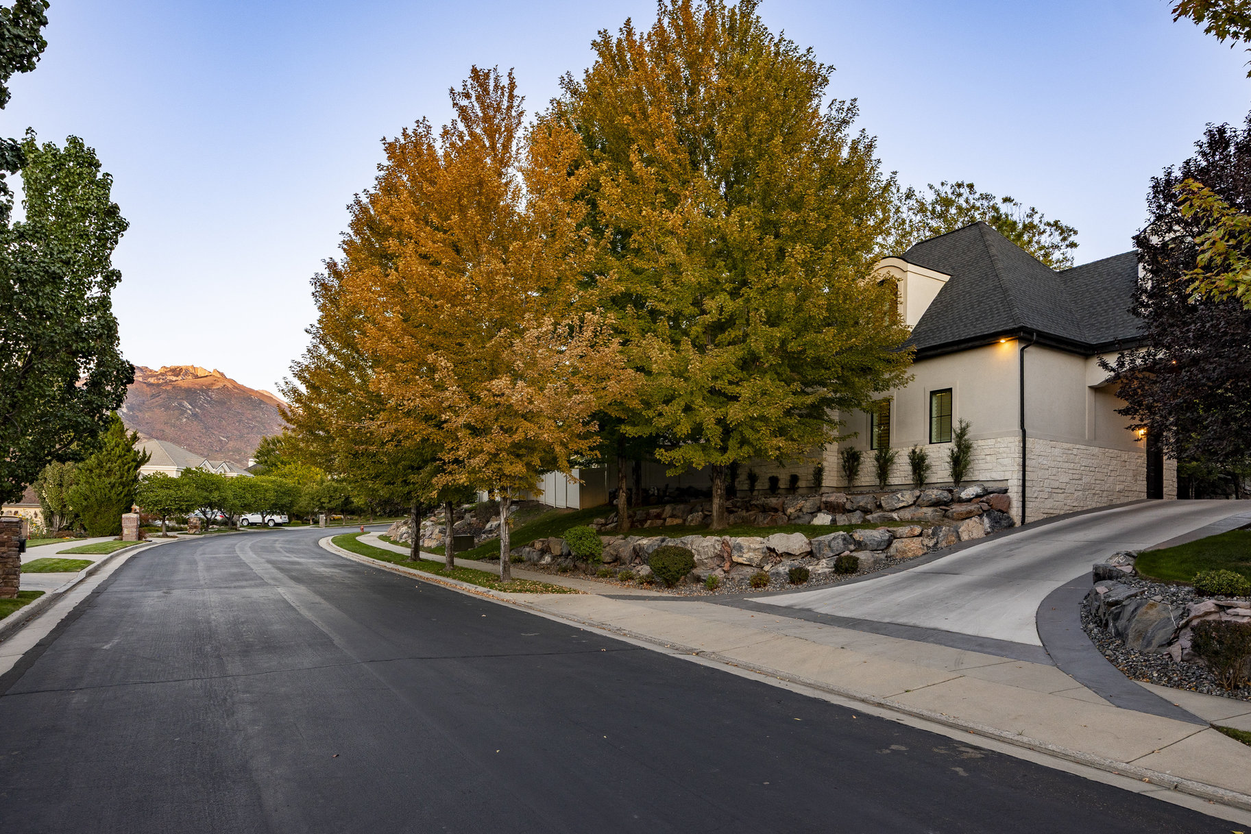 14687 S Nestled Cove