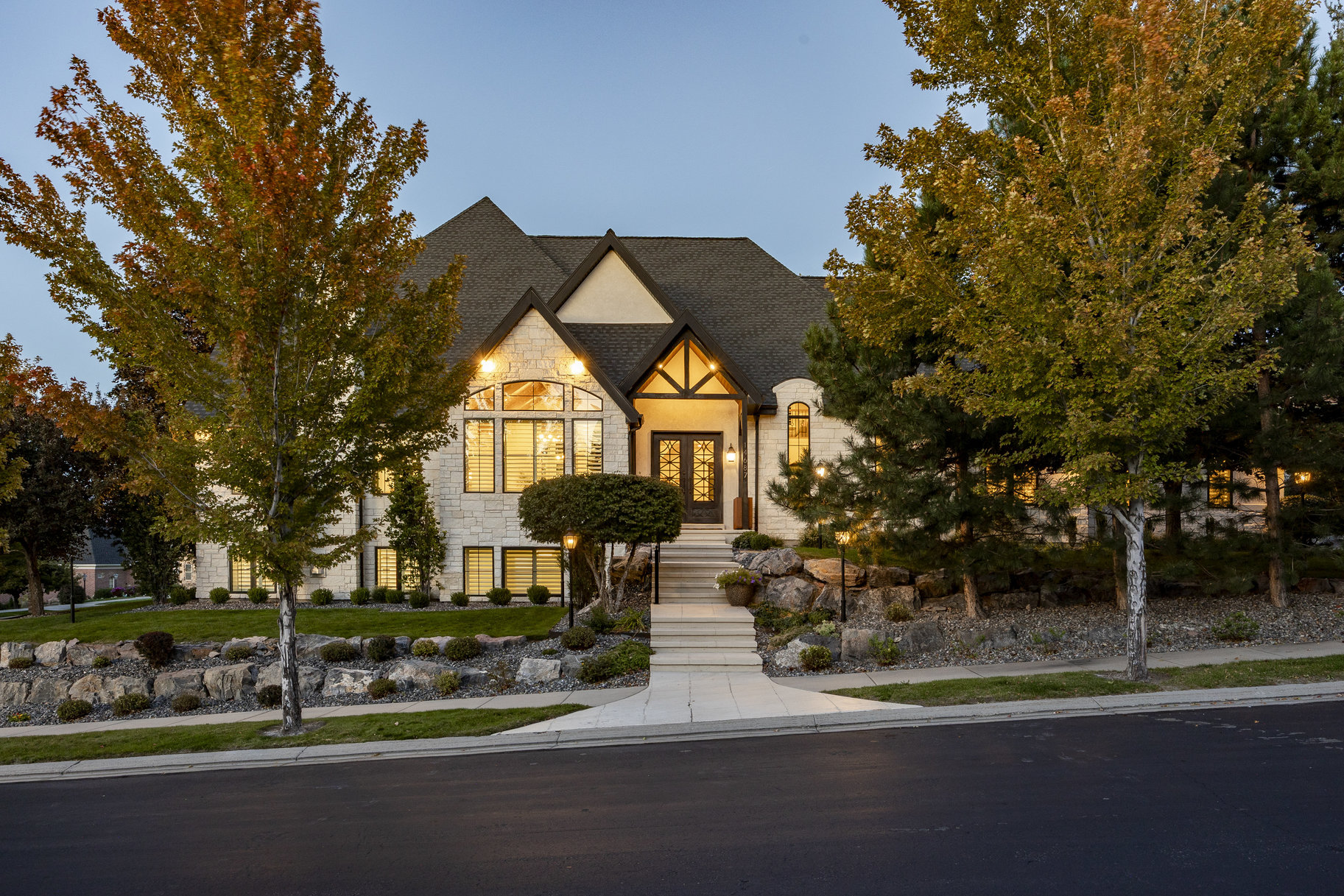 14687 S Nestled Cove