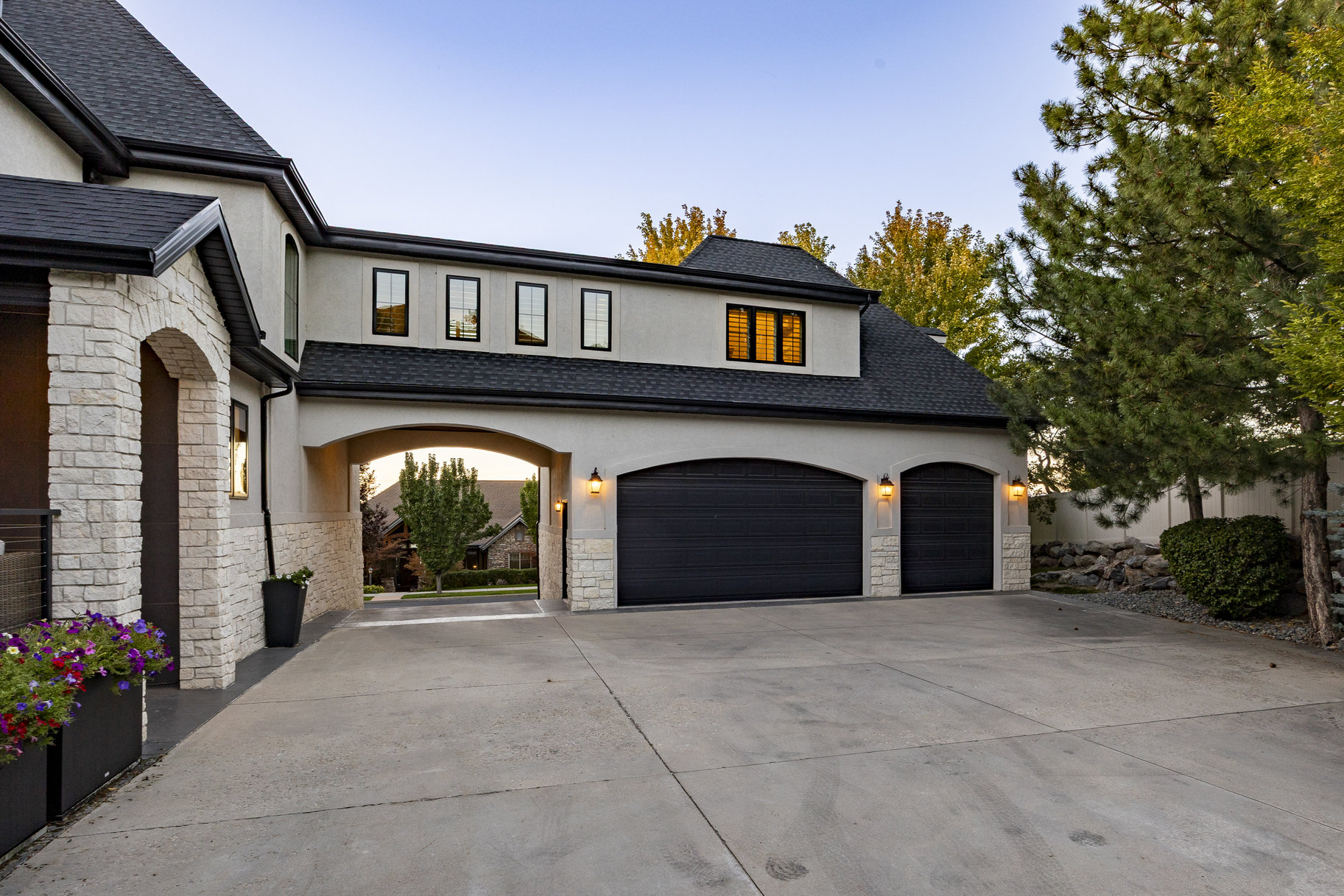 14687 S Nestled Cove