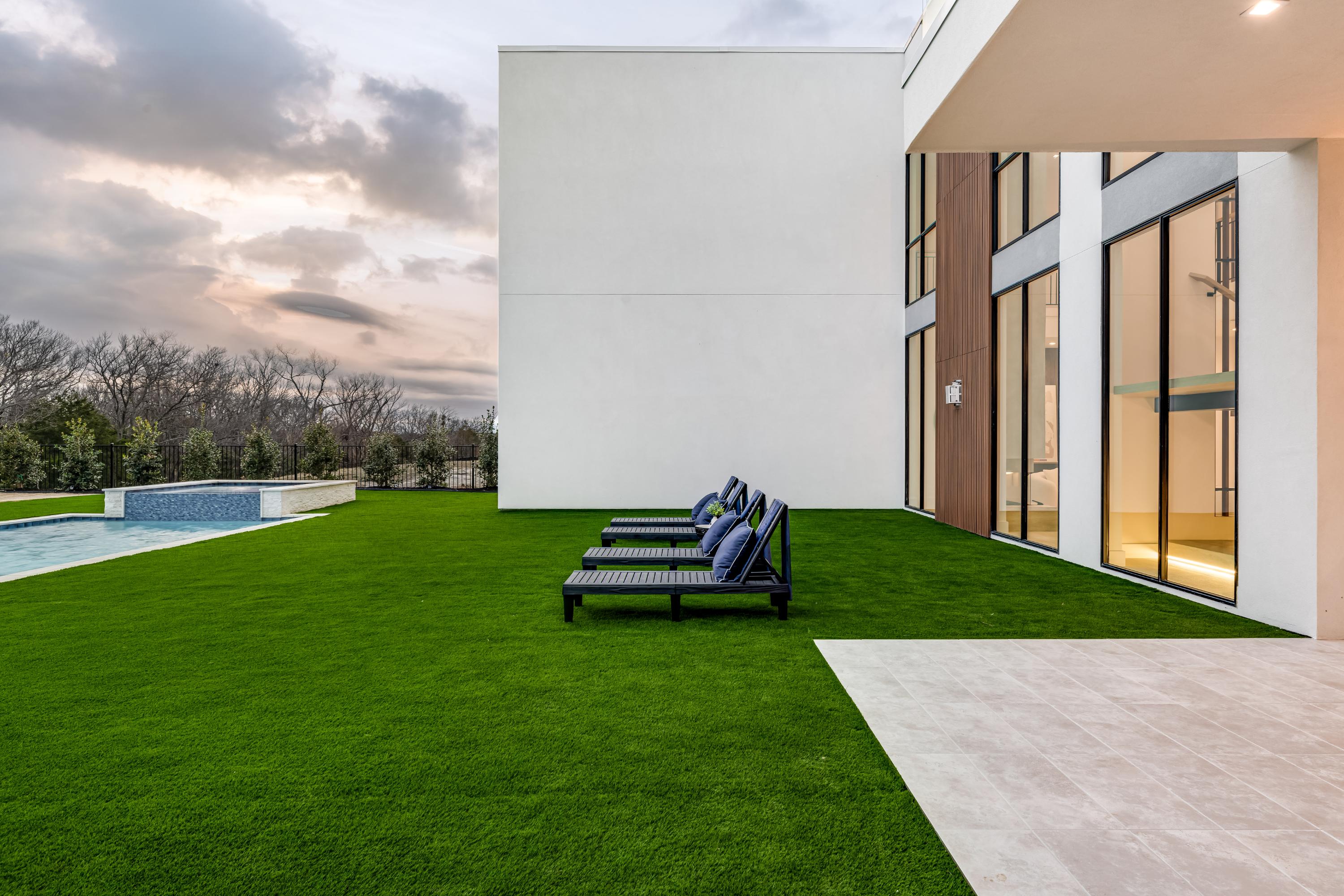 229 Sunset Point Trail 