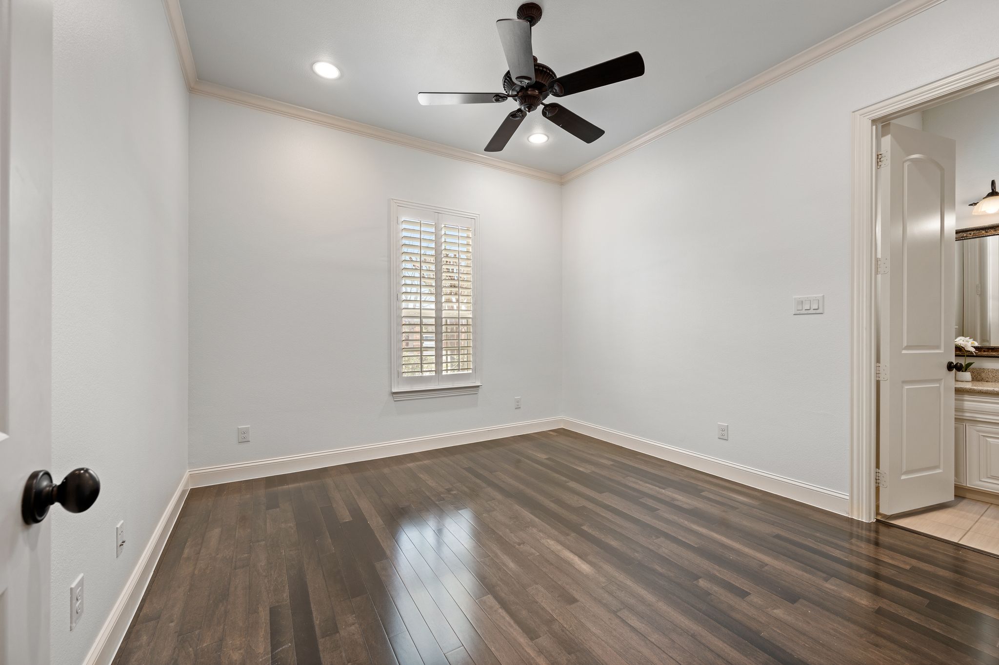 5803 Chalford Common 