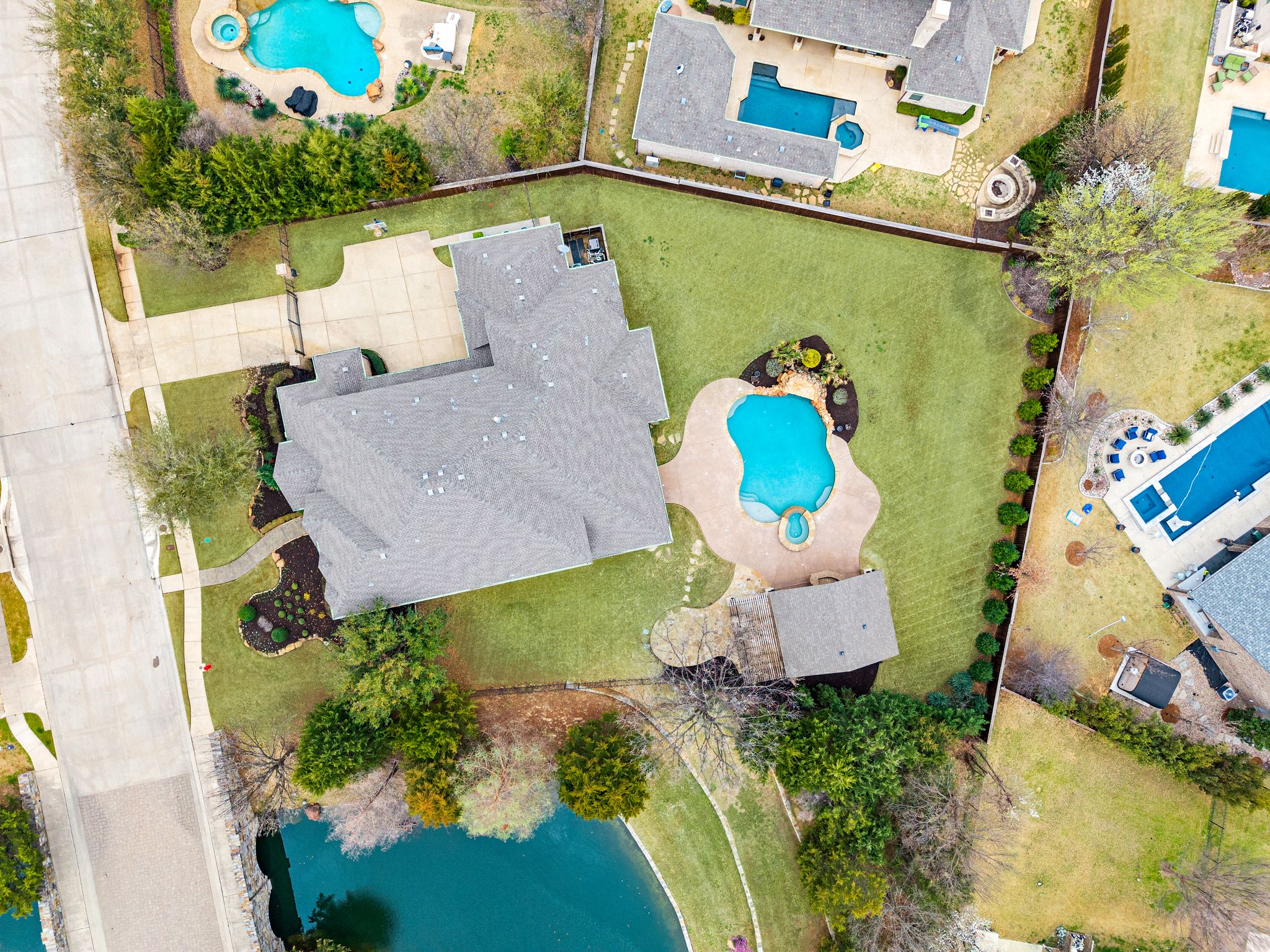 5803 Chalford Common 