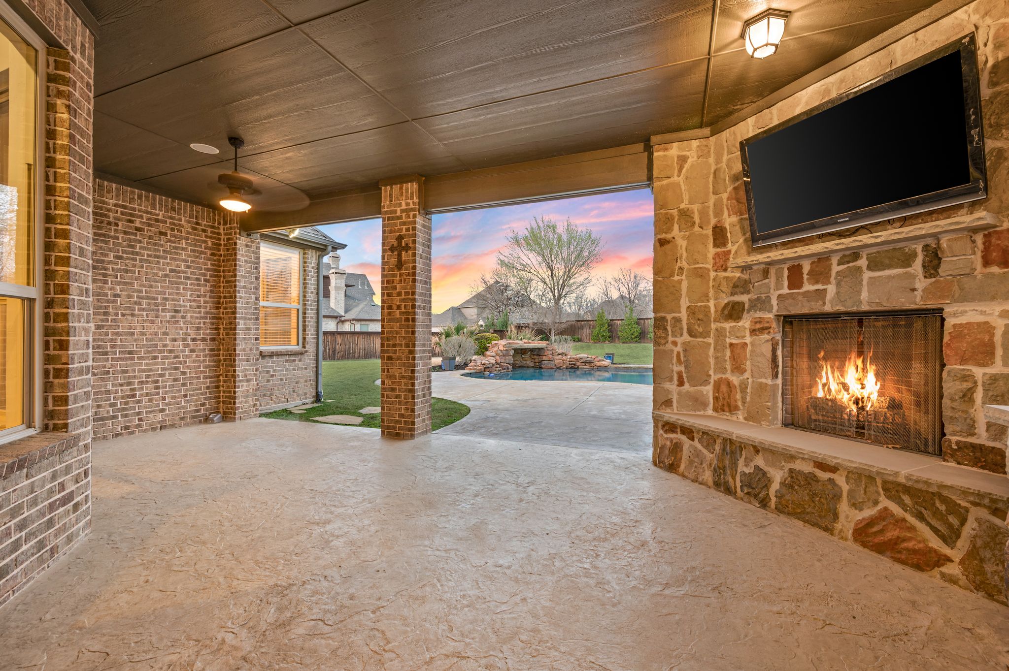 5803 Chalford Common 