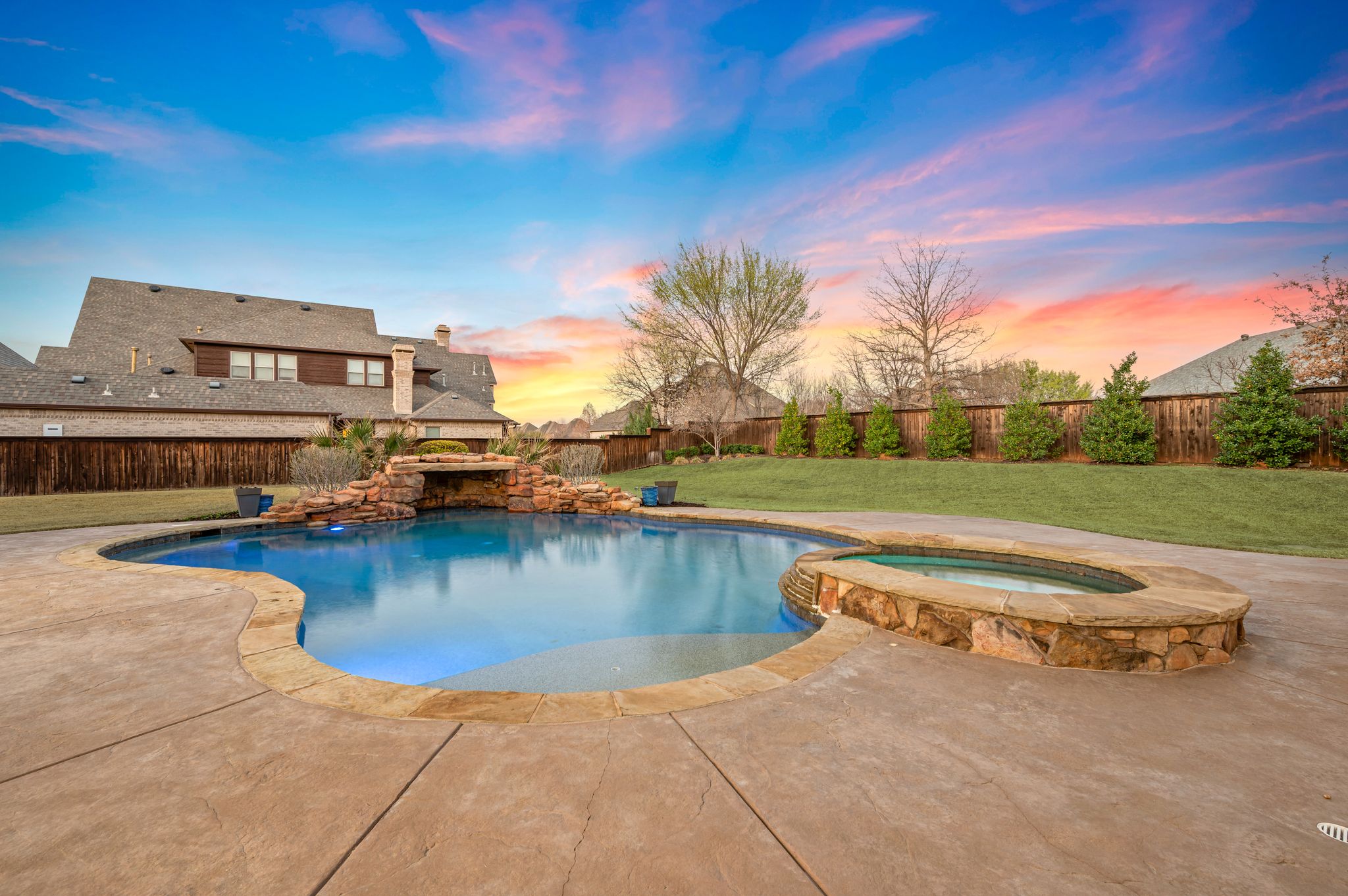 5803 Chalford Common 