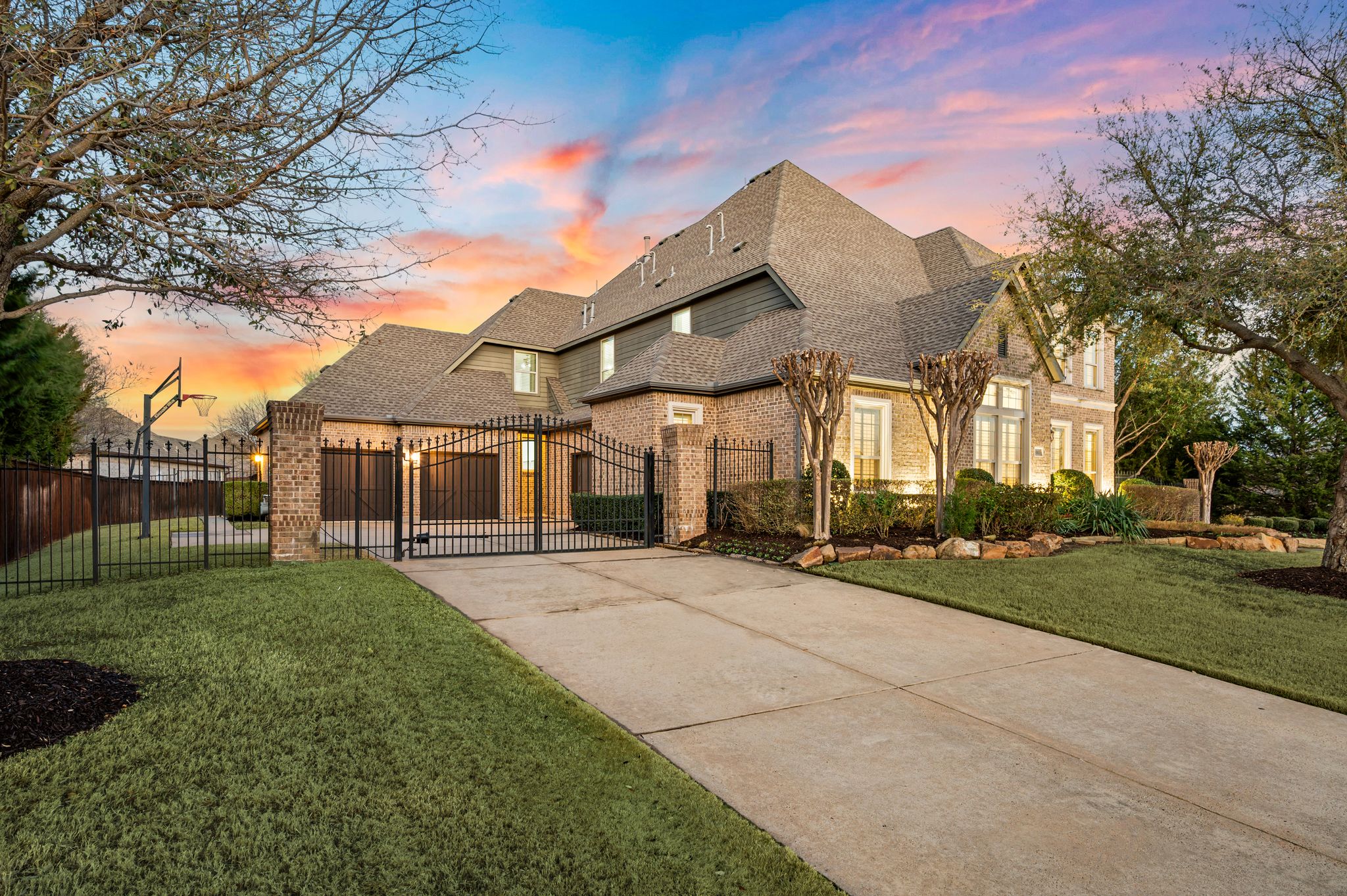 5803 Chalford Common 