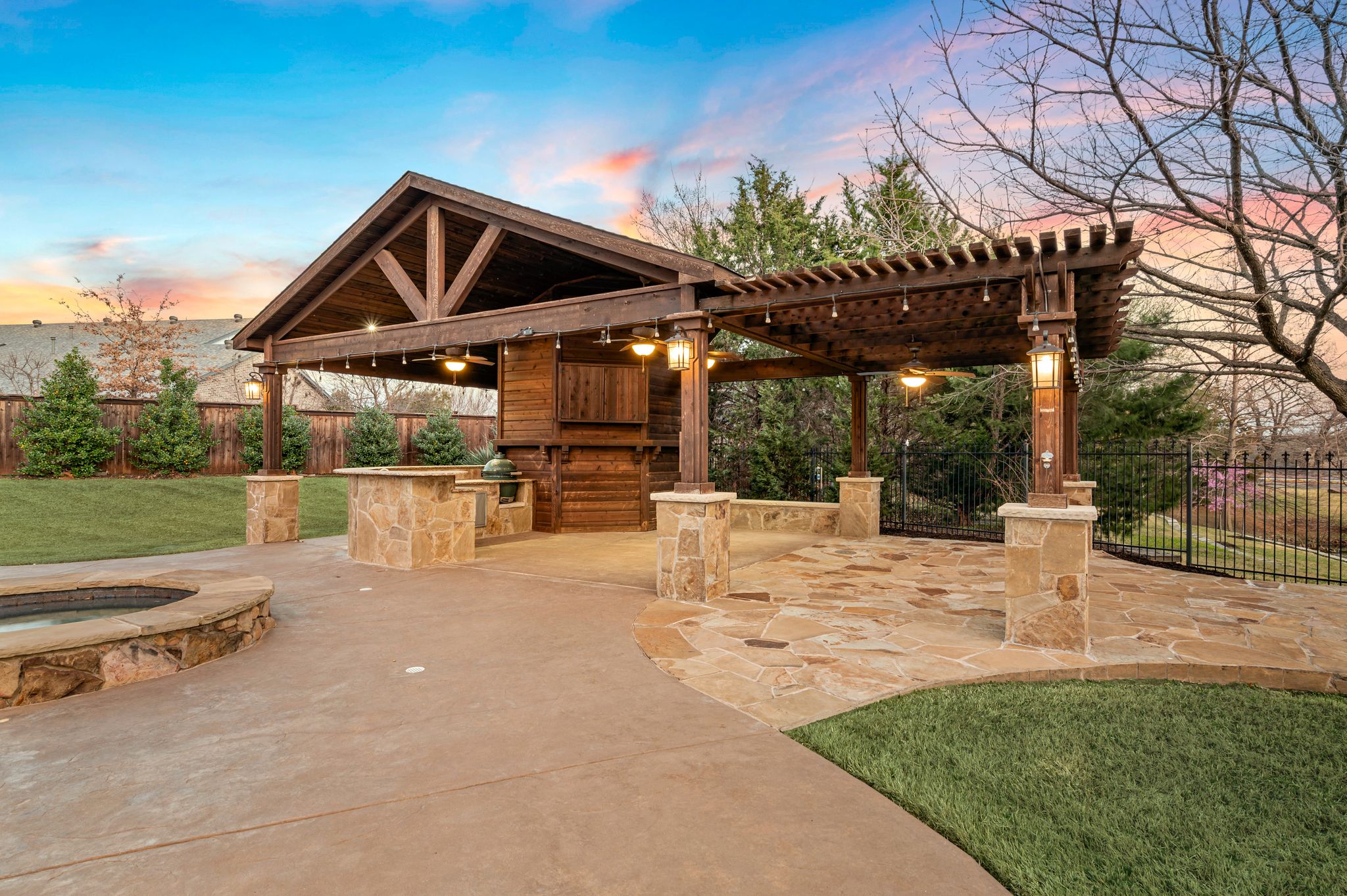 5803 Chalford Common 