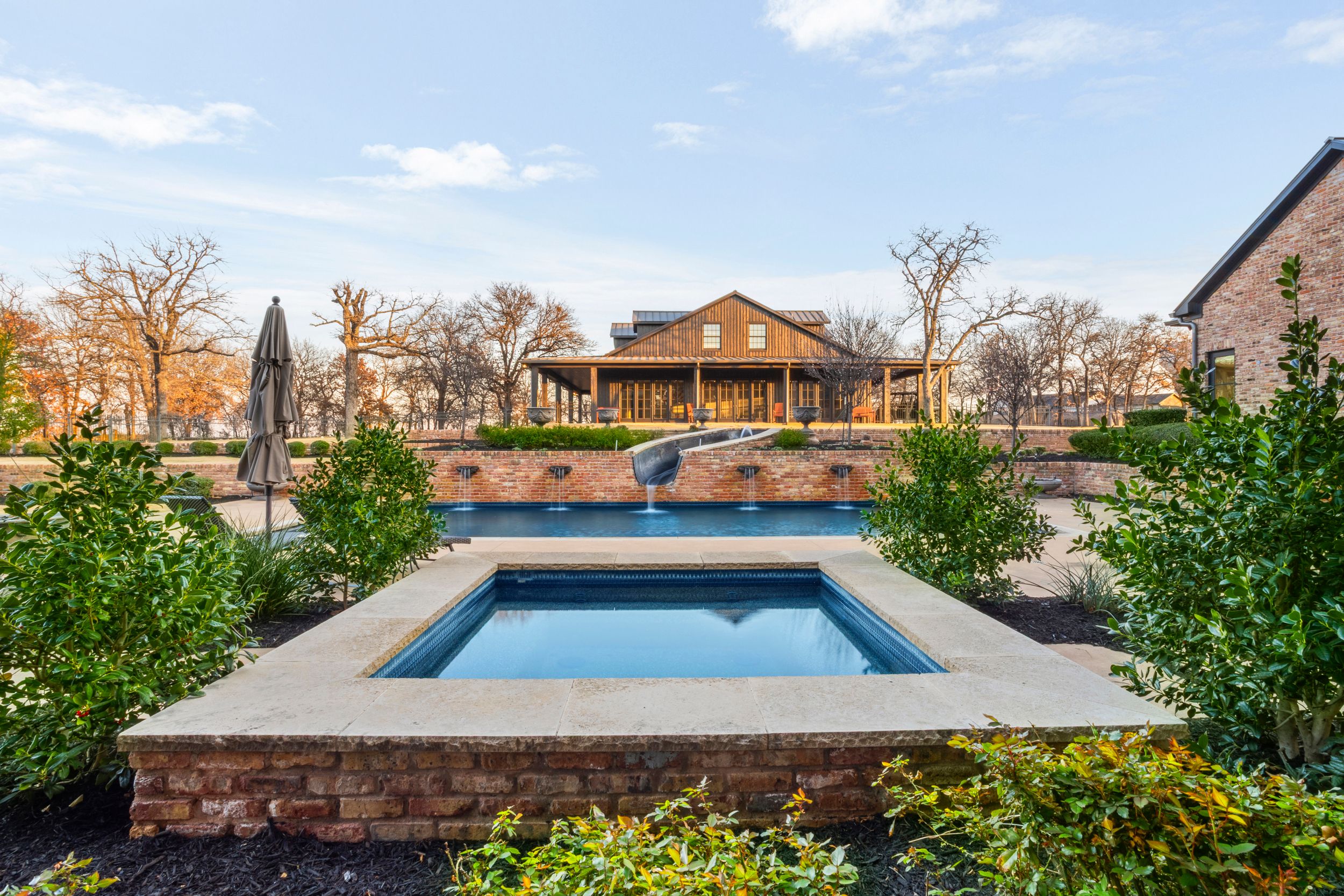 1096 Roadrunner Road 