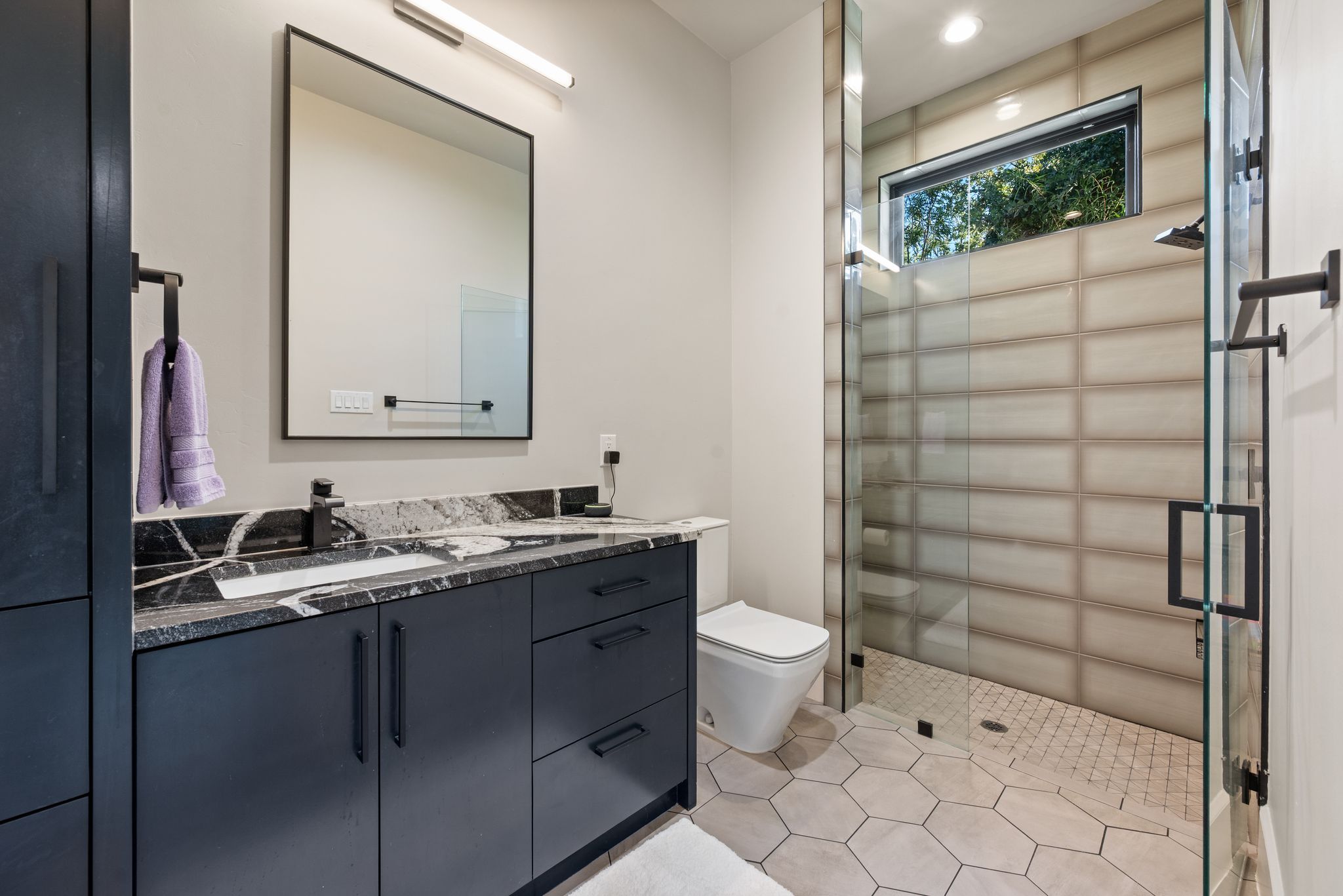 916 Dove Creek Court 