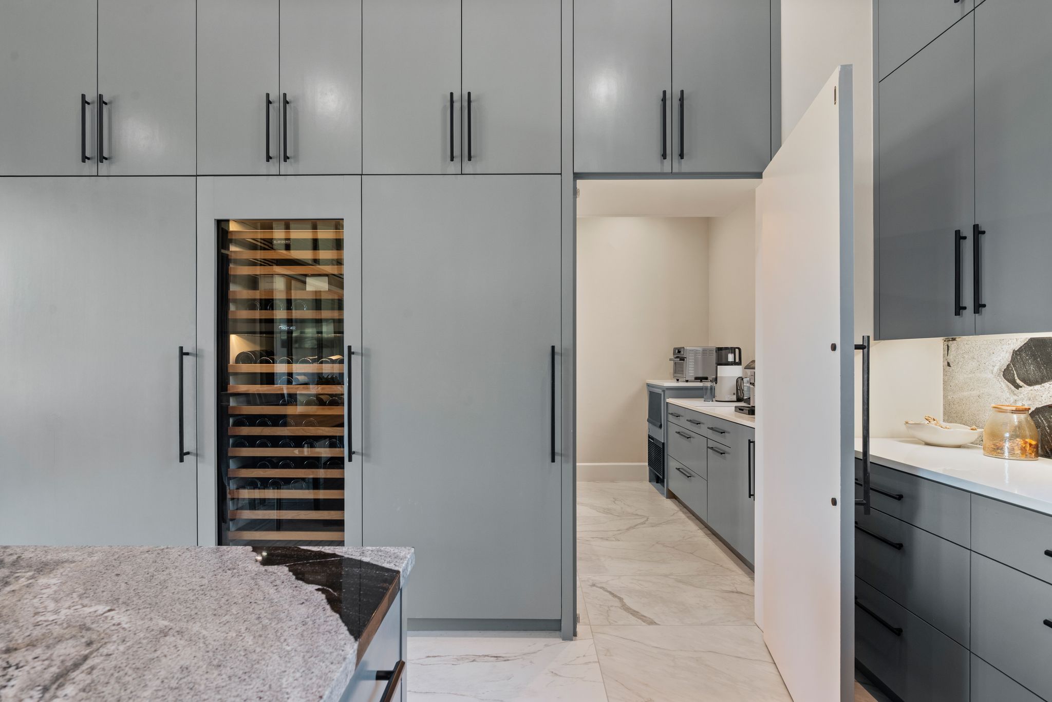 916 Dove Creek Court 