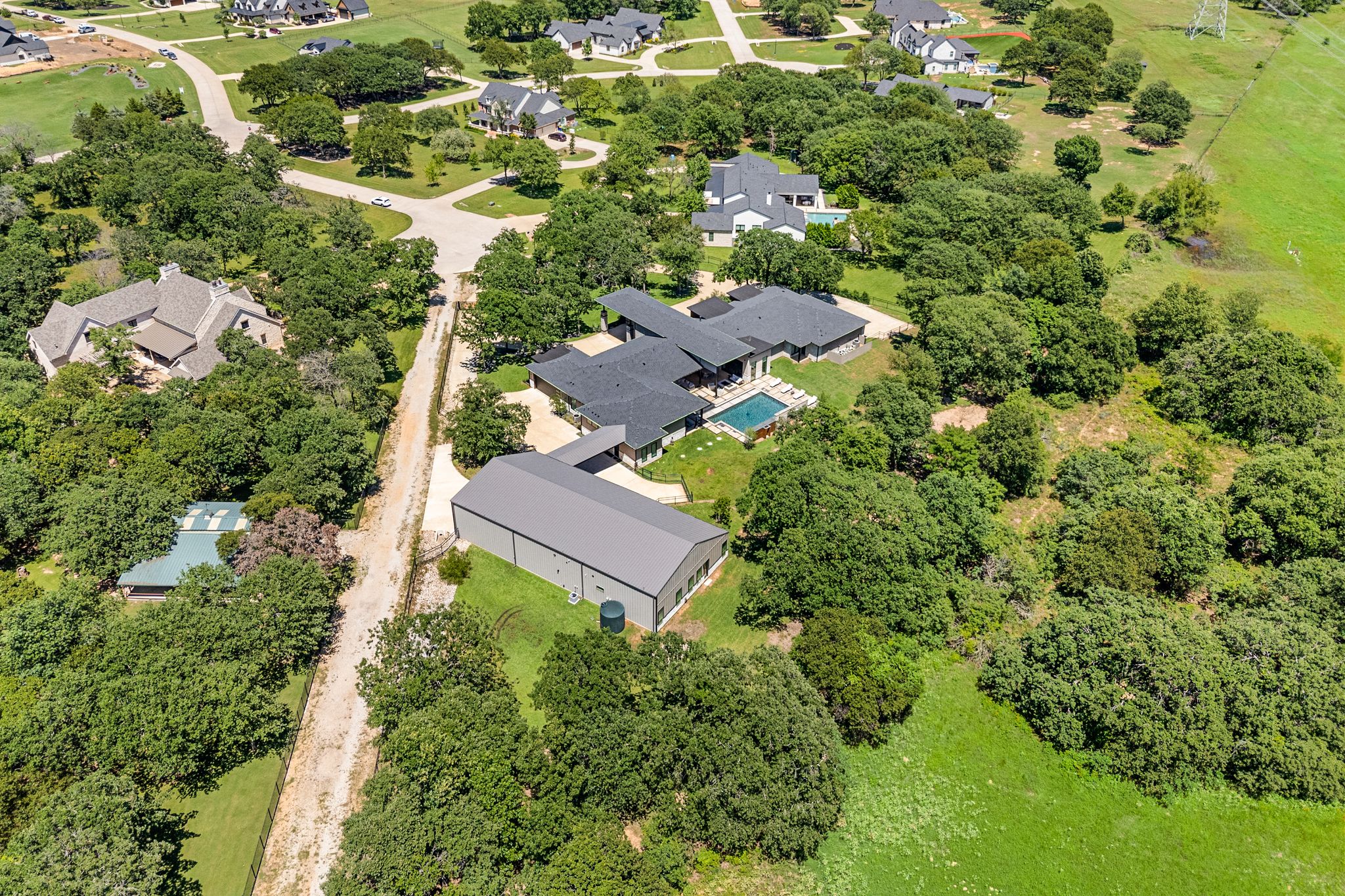 916 Dove Creek Court 