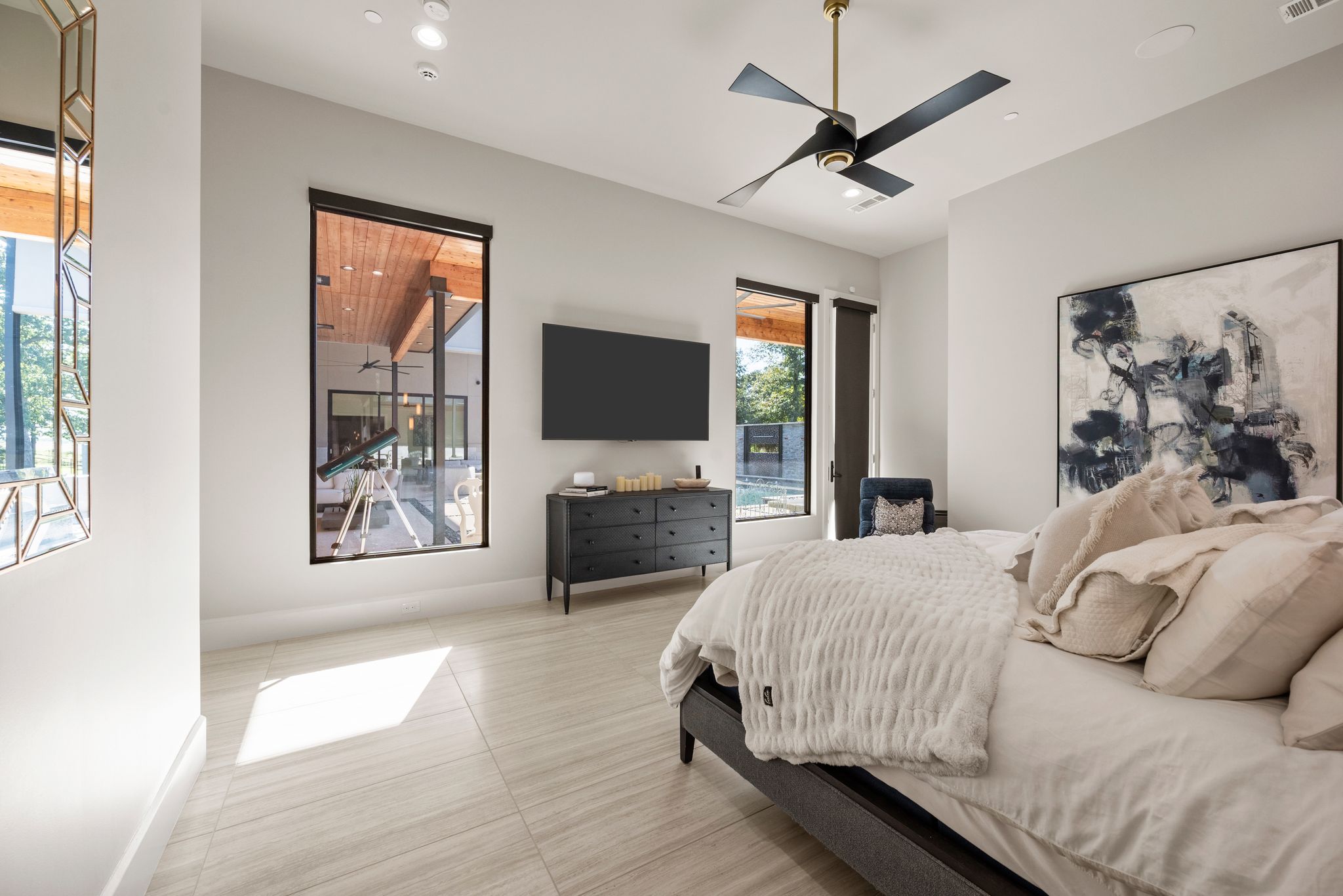 916 Dove Creek Court 