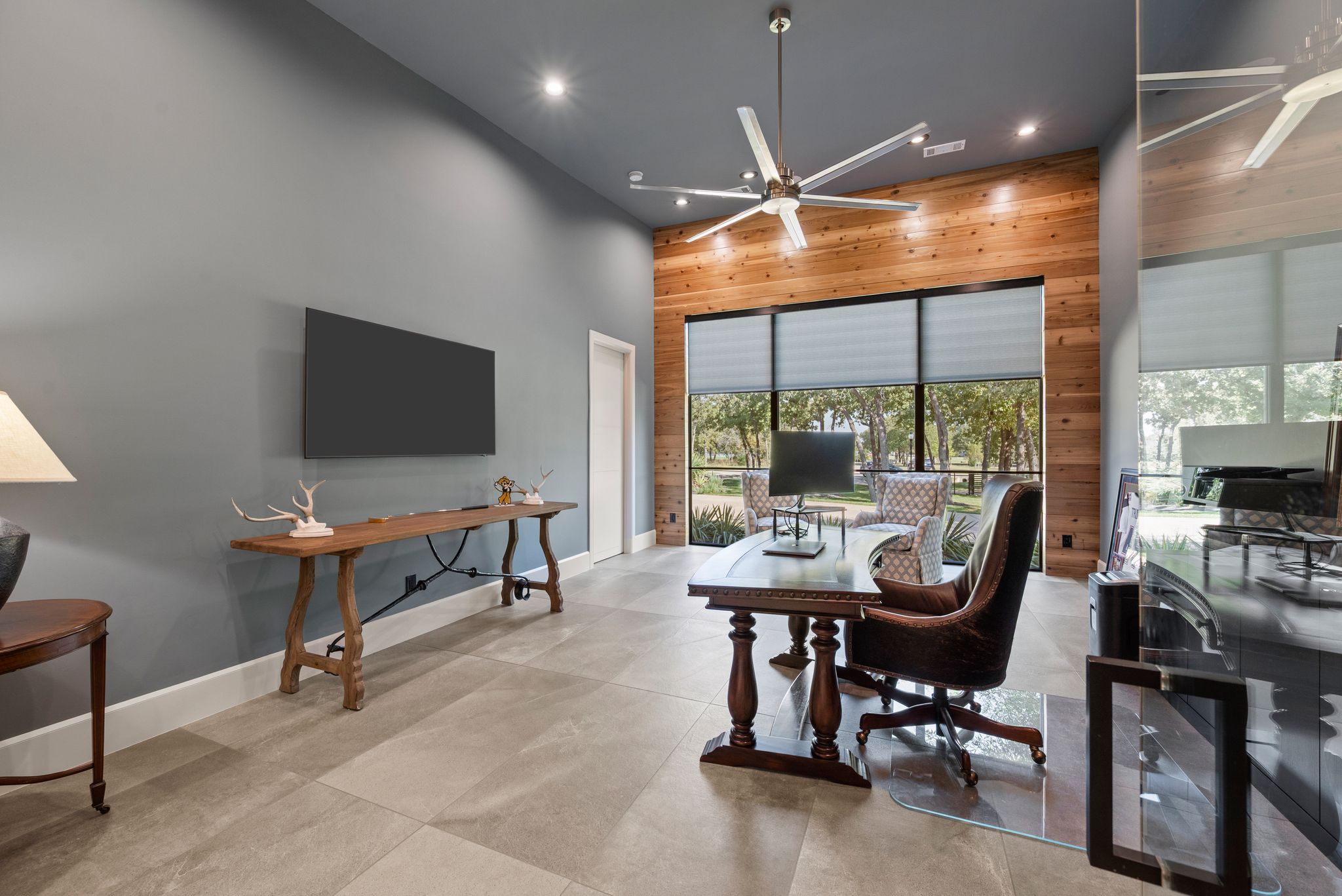 916 Dove Creek Court 