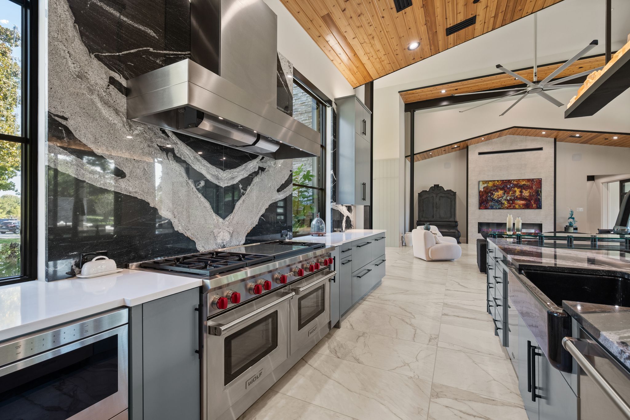916 Dove Creek Court 