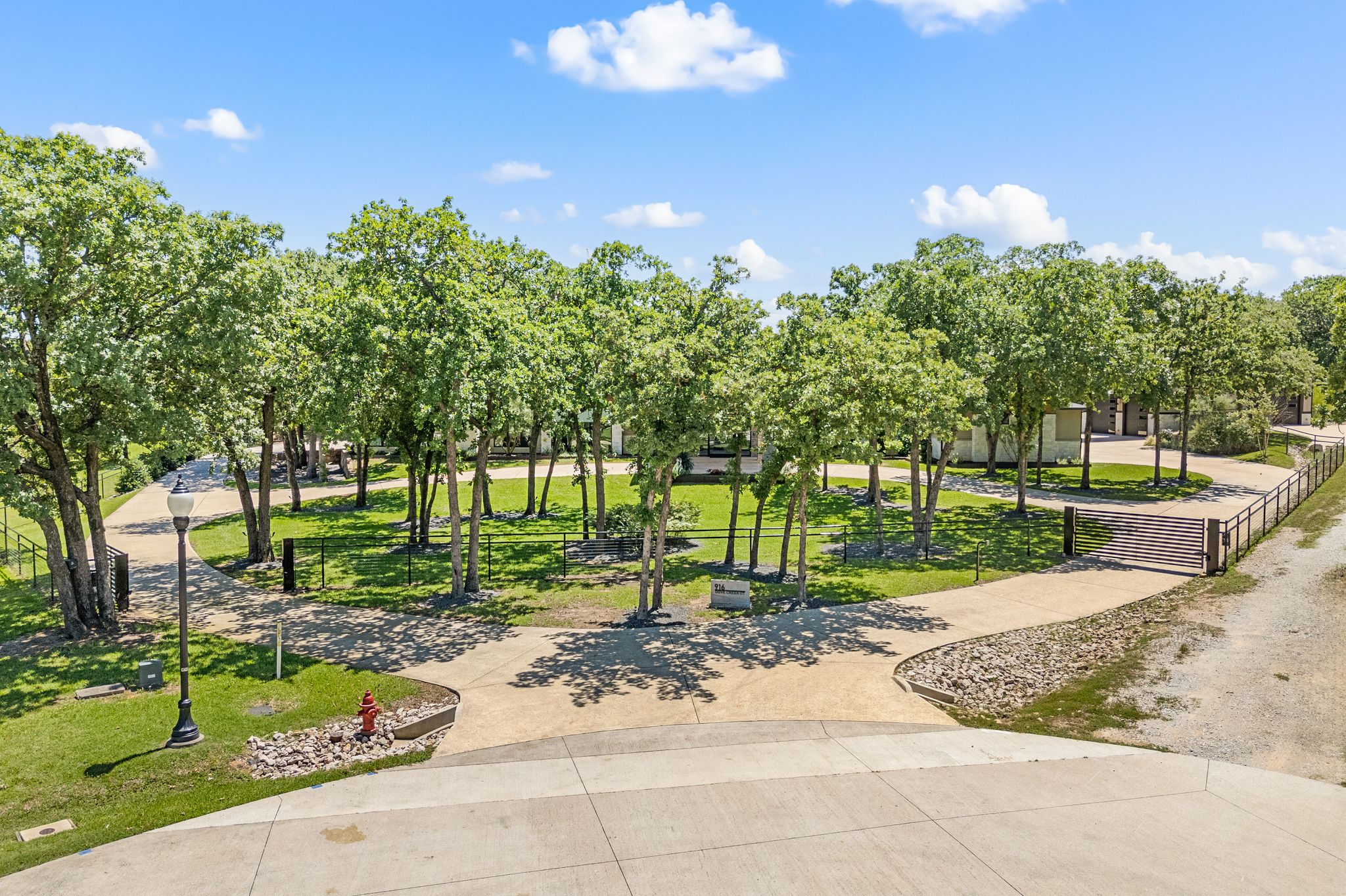 916 Dove Creek Court 