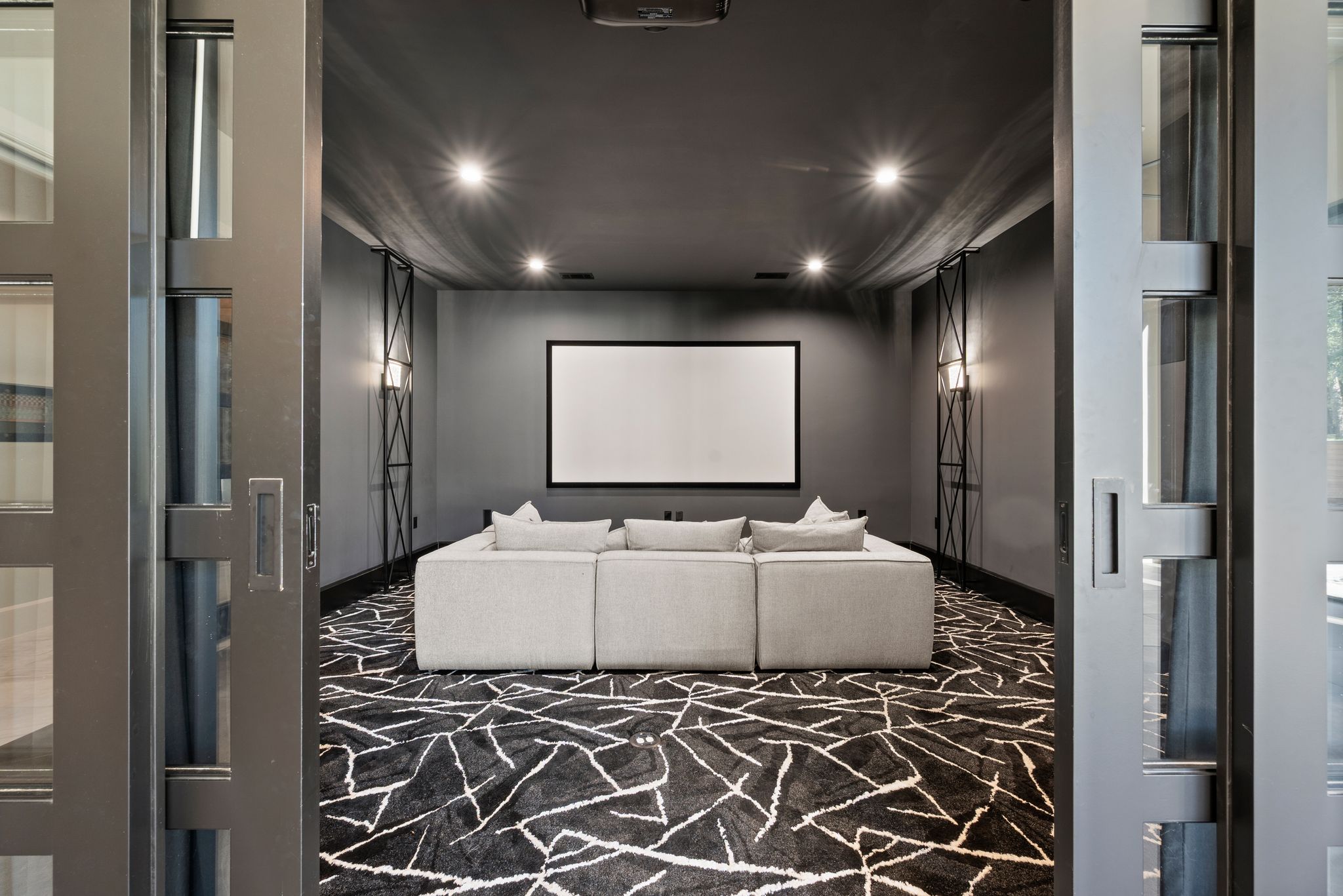 916 Dove Creek Court 