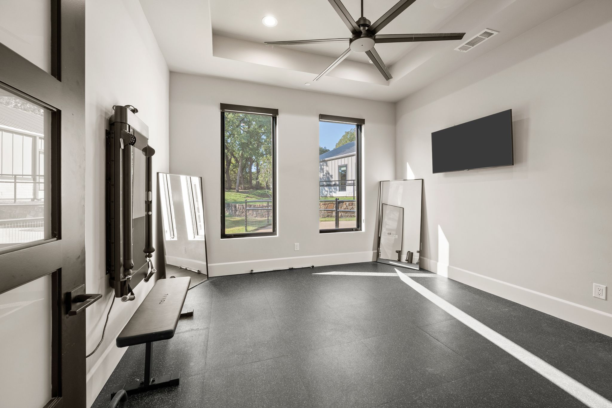 916 Dove Creek Court 