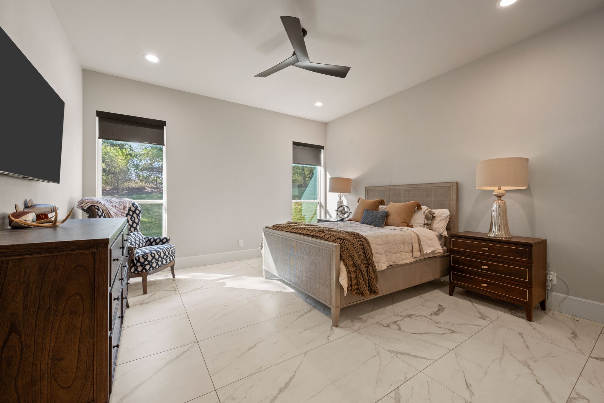 916 Dove Creek Court 