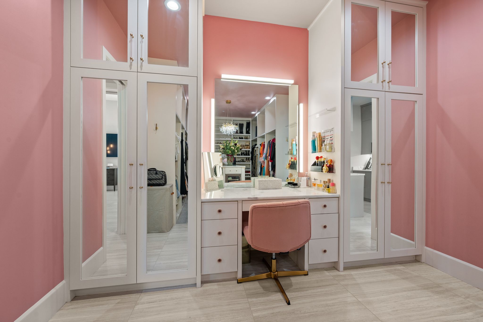 916 Dove Creek Court 