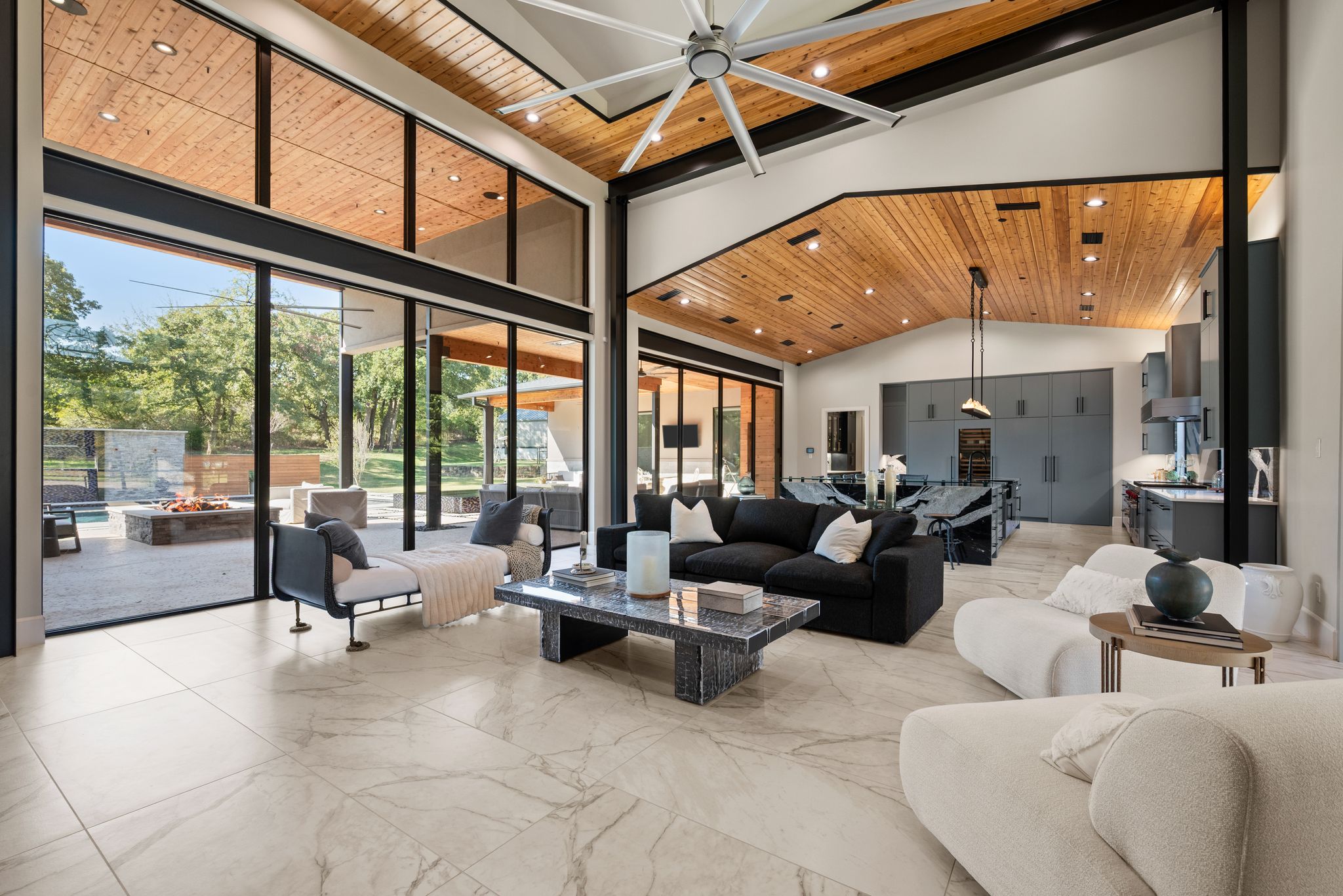 916 Dove Creek Court 