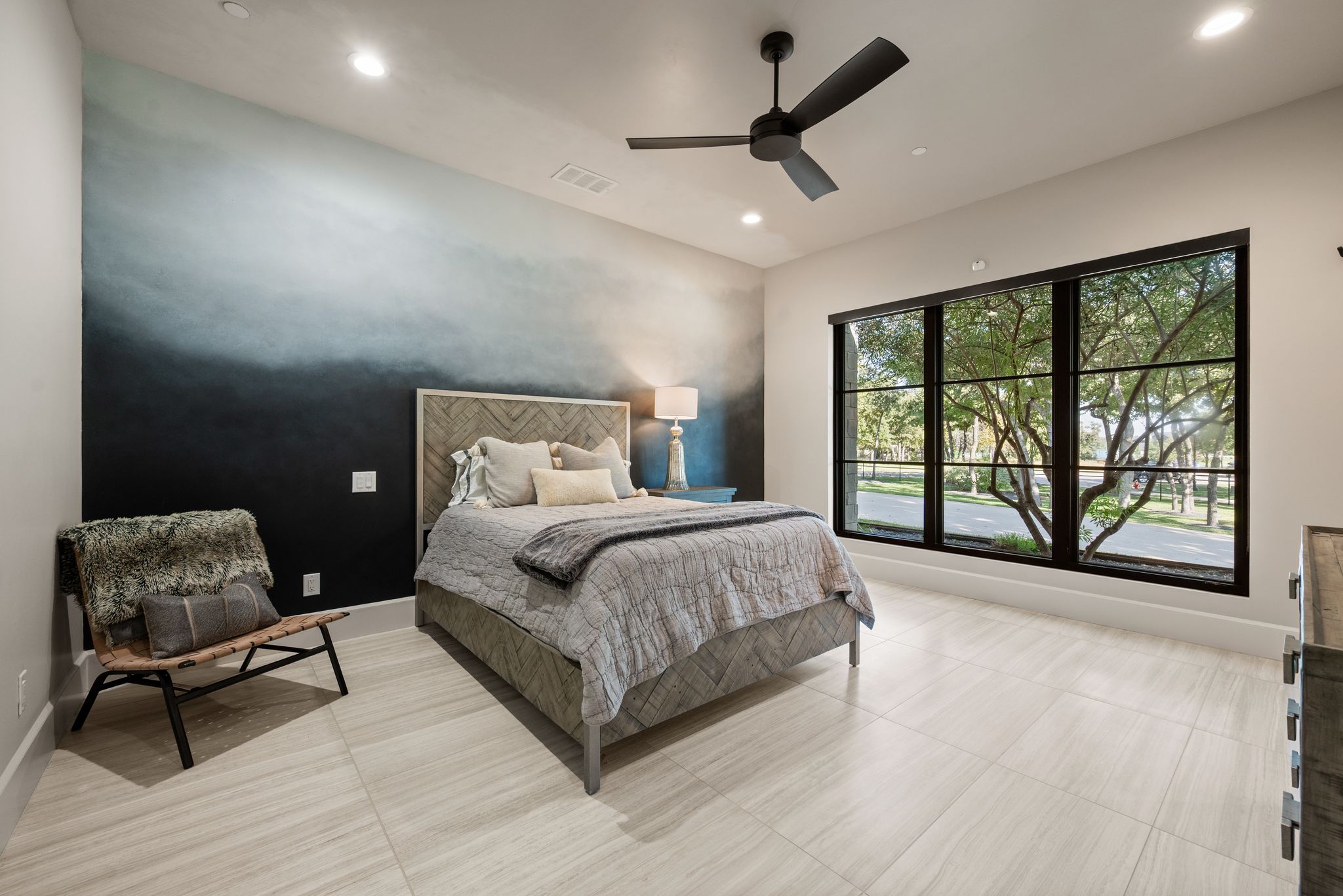 916 Dove Creek Court 